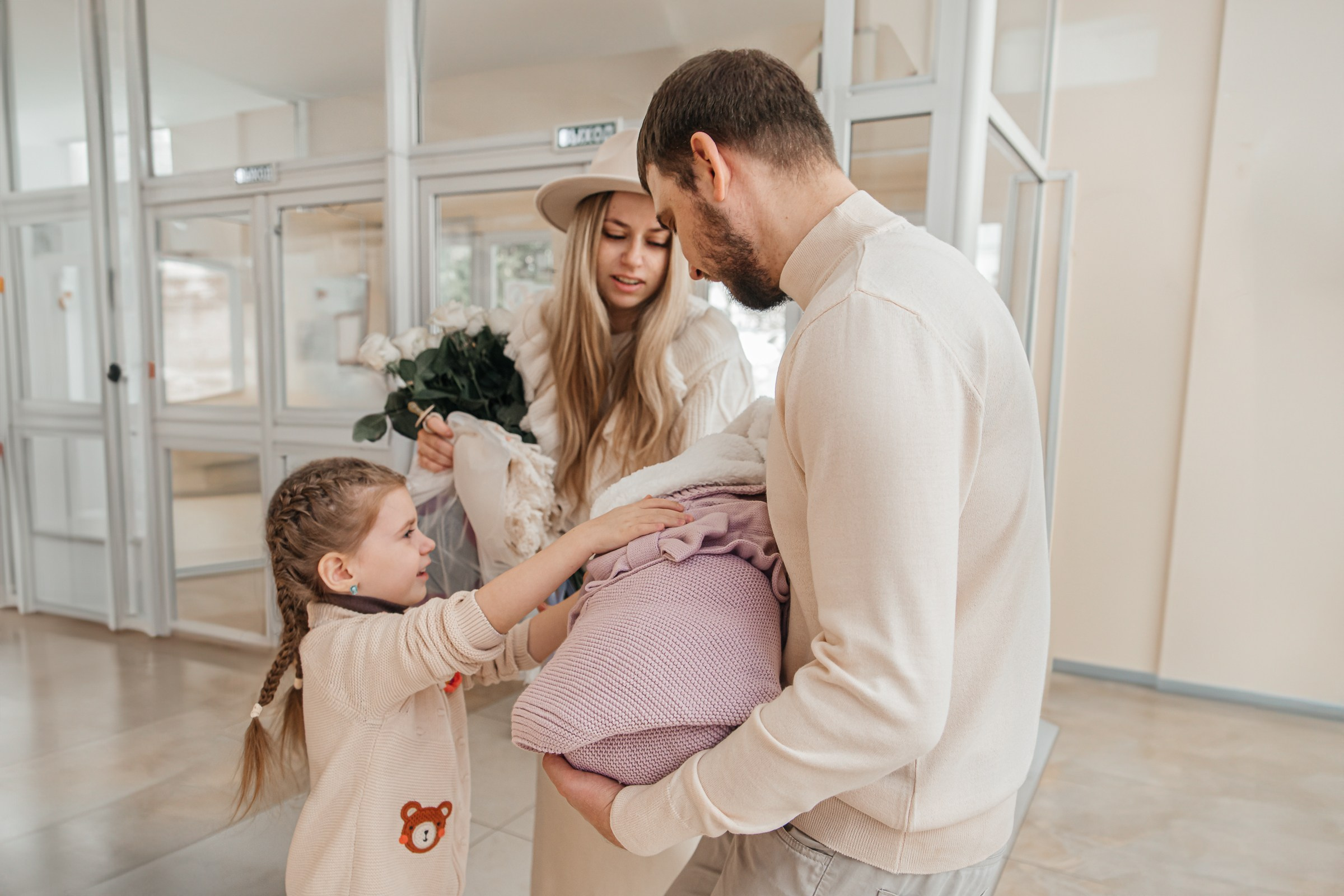 Съёмка в роддоме и выписка. Семейный фотограф в Калуге Ирина Ушакова. Фотограф на роды