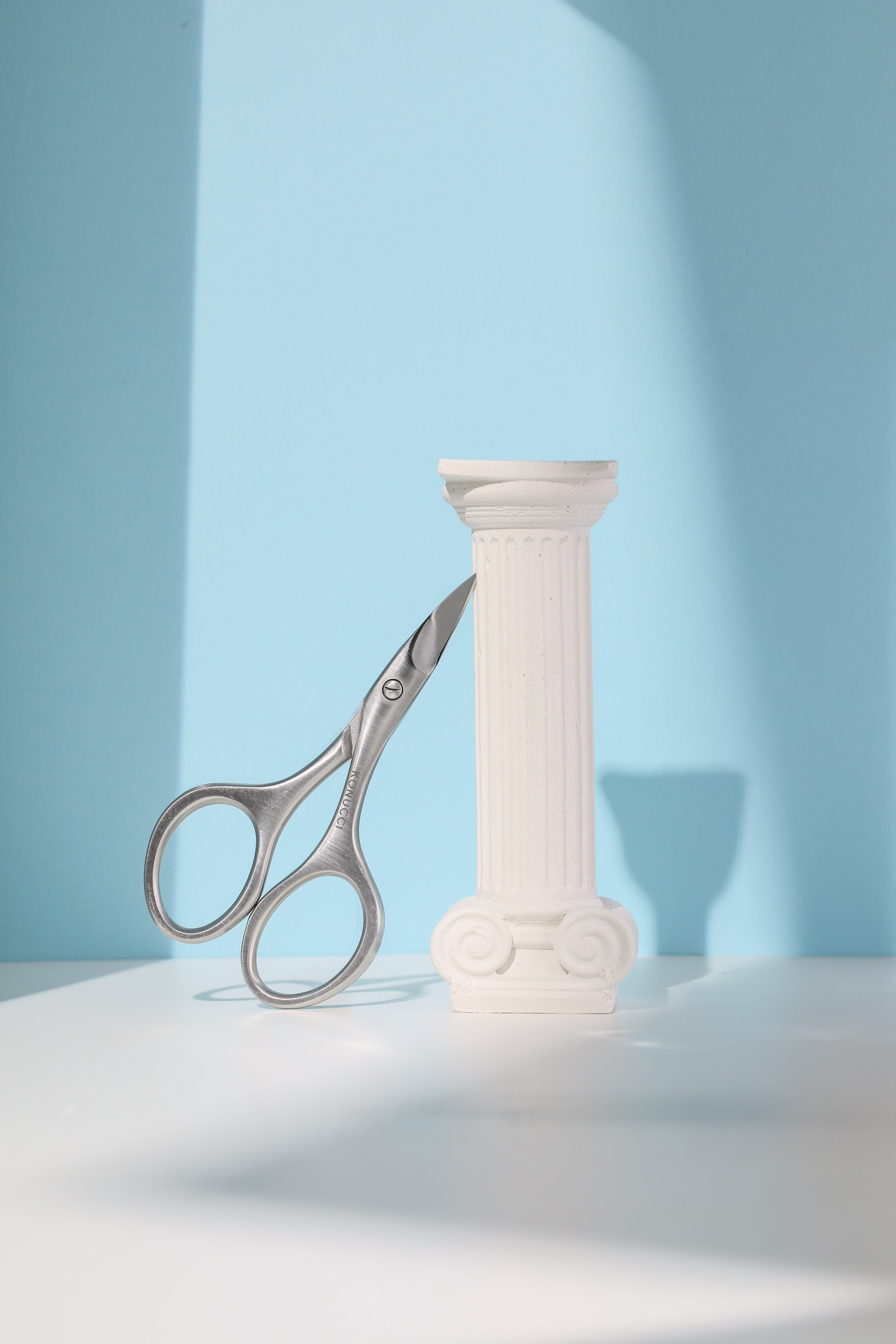 Ножницы для маникюра. Руденко Дарья предметный фотограф, Москва