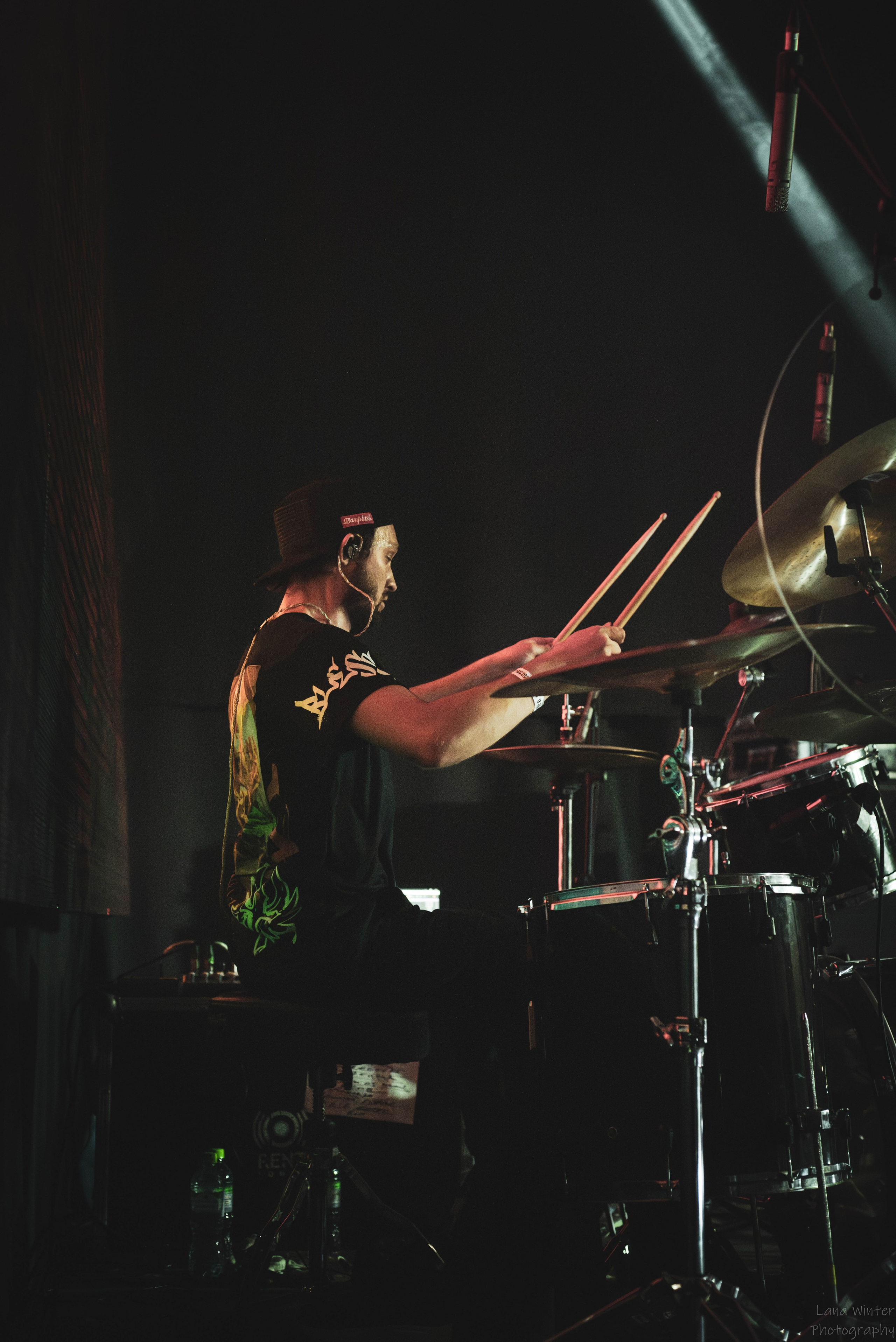 7000$ (29 июня 2025 года, Москва, клуб Урбан). Фотограф Светлана Блинова, Москва и Московская область