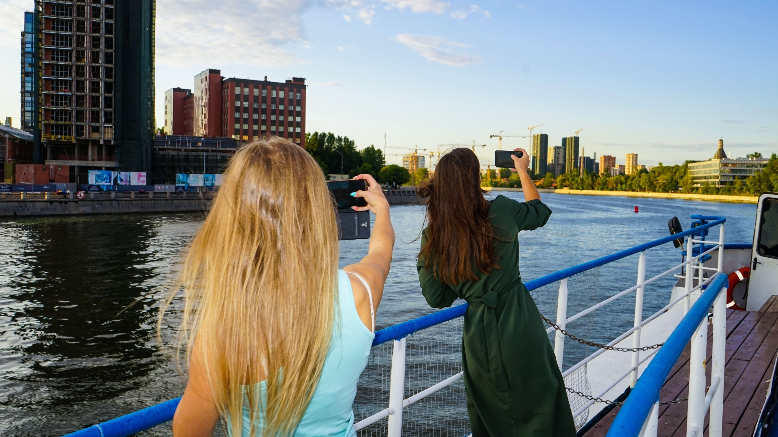 Танцы на воде | 24.07.21. Галерея Фантим