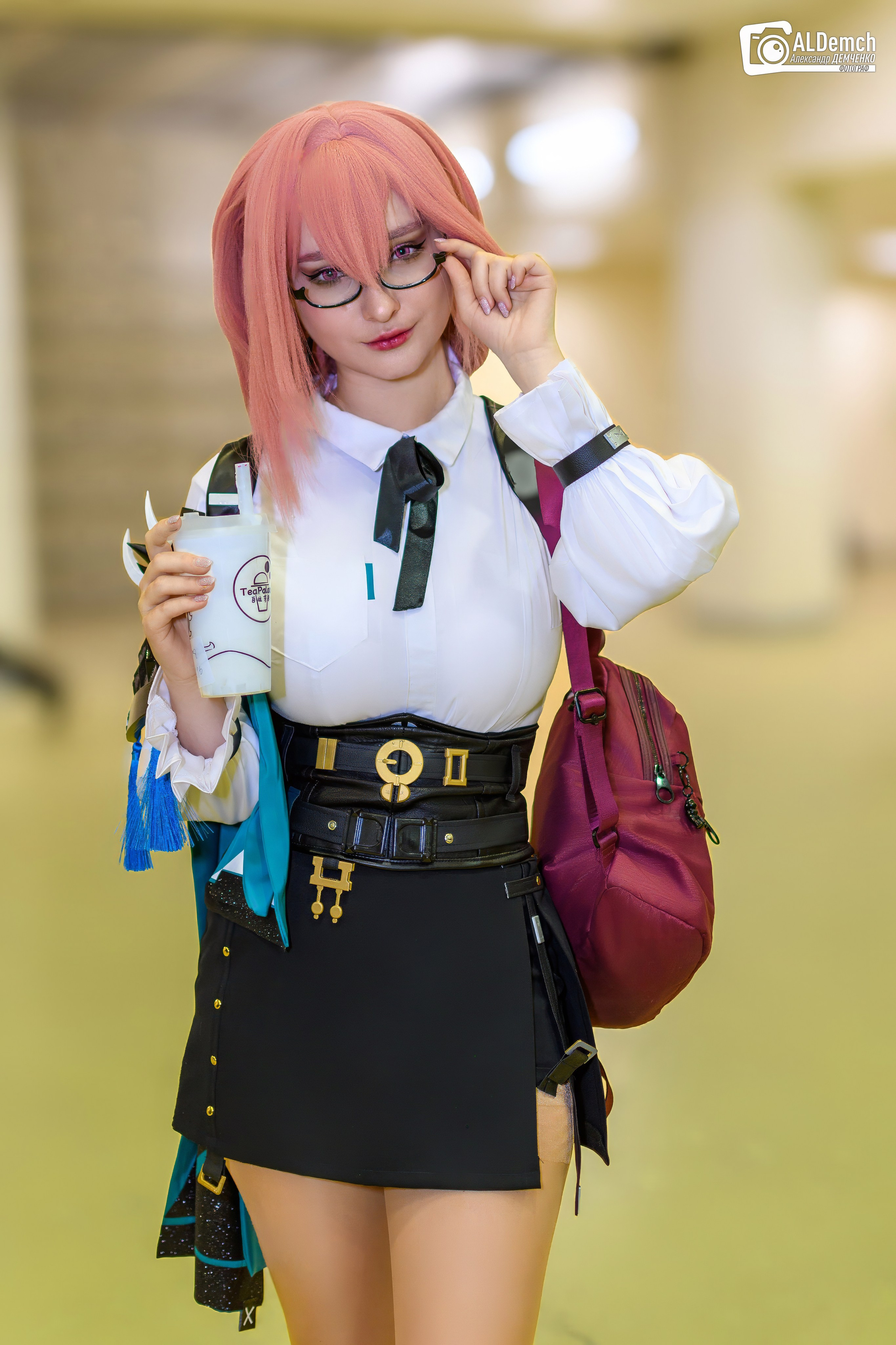 Аниме картинки персонажей и косплей фото в России Москве