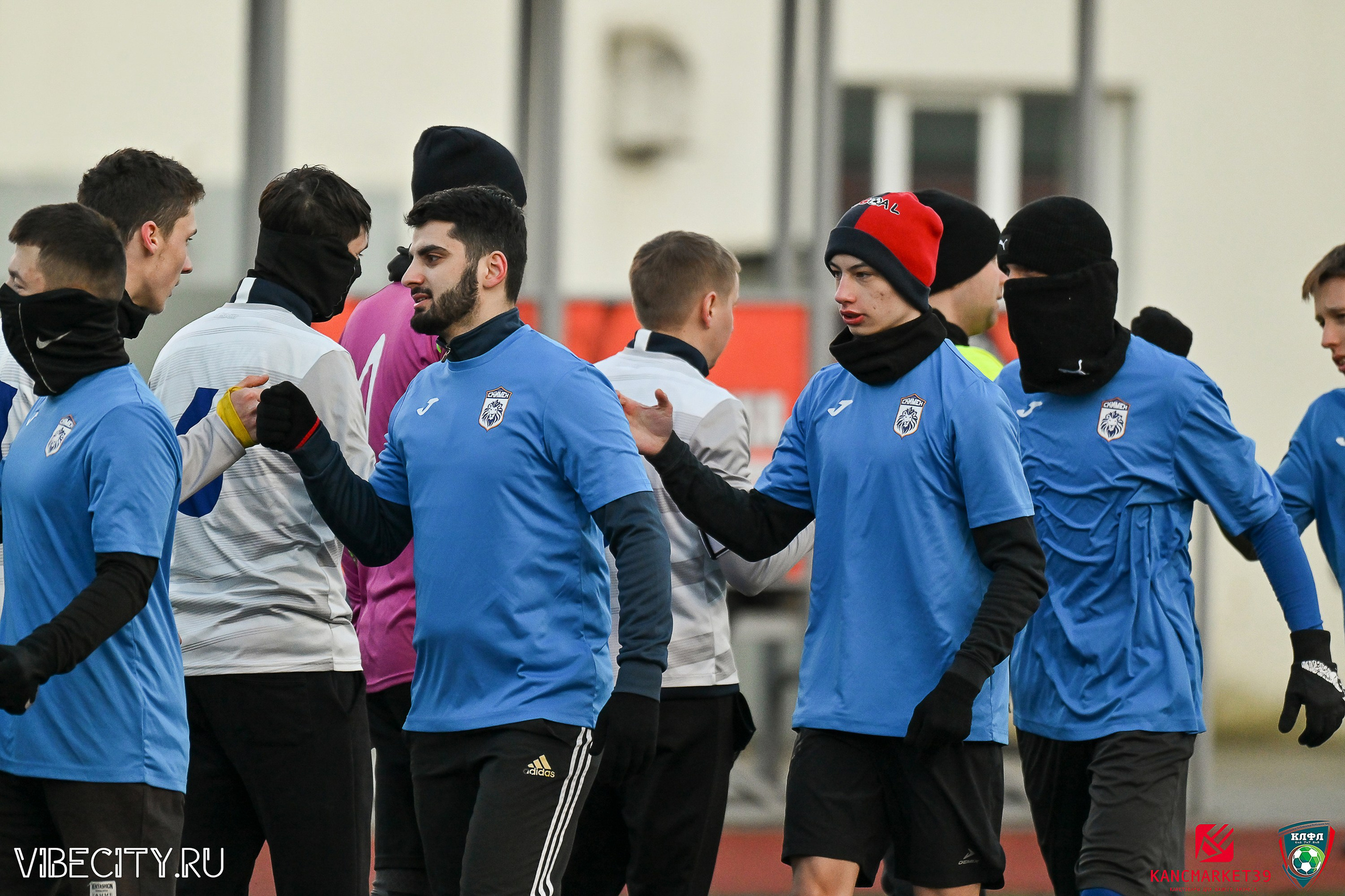 XX ЧЕМПИОНАТ КАЛИНИНГРАДСКОЙ ЛФЛ КАНЦМАРКЕТ39 сезона 2024–2025 гг. VIBECITY.RU Вайб Сити Ру Фоторепортажи Фотоотчеты Калининград