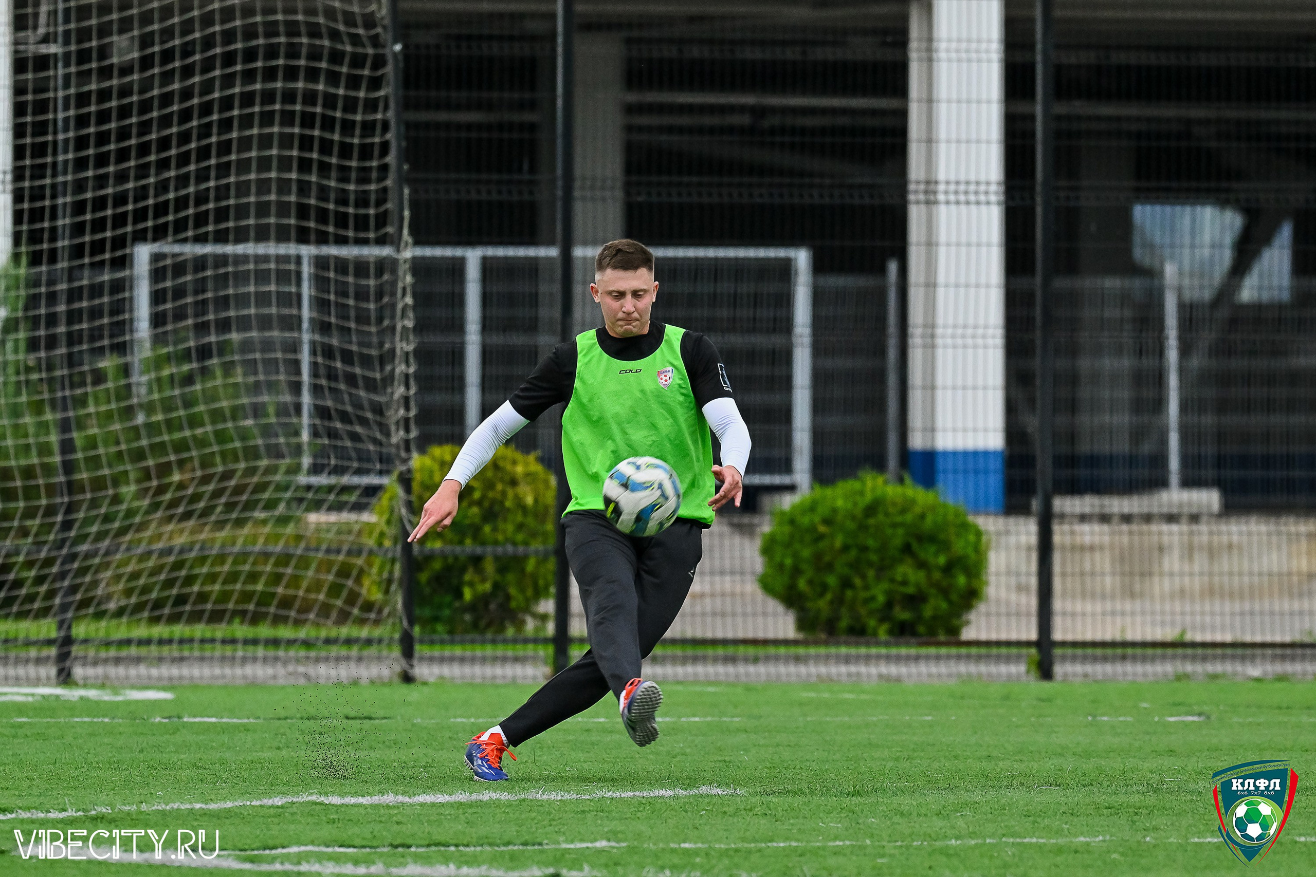 ФИНАЛЬНЫЕ МАТЧИ ПЛЕЙ-ОФФ XXl ЛЕТНЕГО КУБКА КАЛИНИНГРАДСКОЙ ЛФЛ. VIBECITY.RU Вайб Сити Ру Фоторепортажи Фотоотчеты Калининград