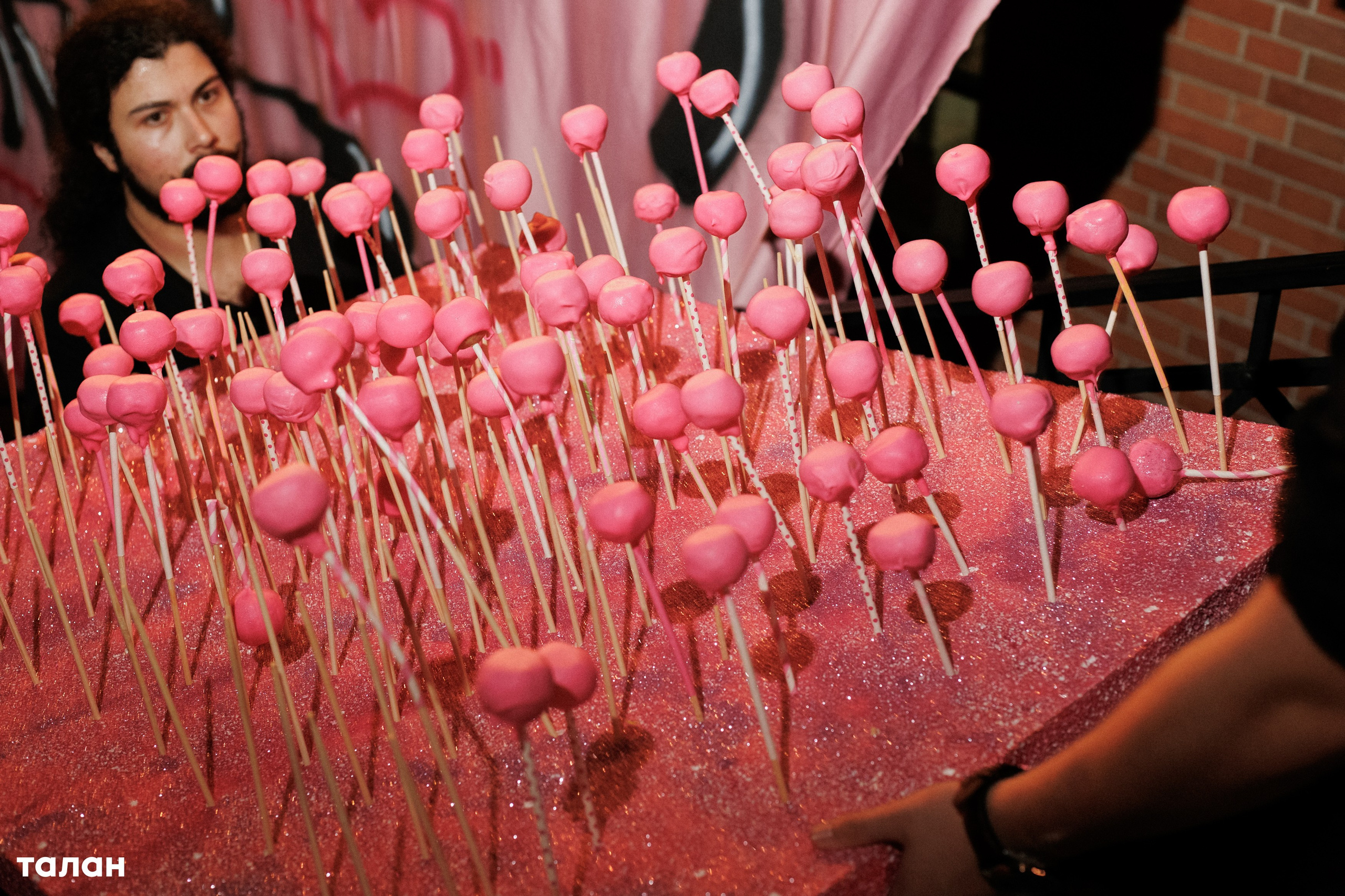 ВИНОТЕКА [бар+магаз] — BIRTHDAY PARTY. СВОИ. ФОТООТЧЕТЫ-СОБЫТИЯ-МЕСТА