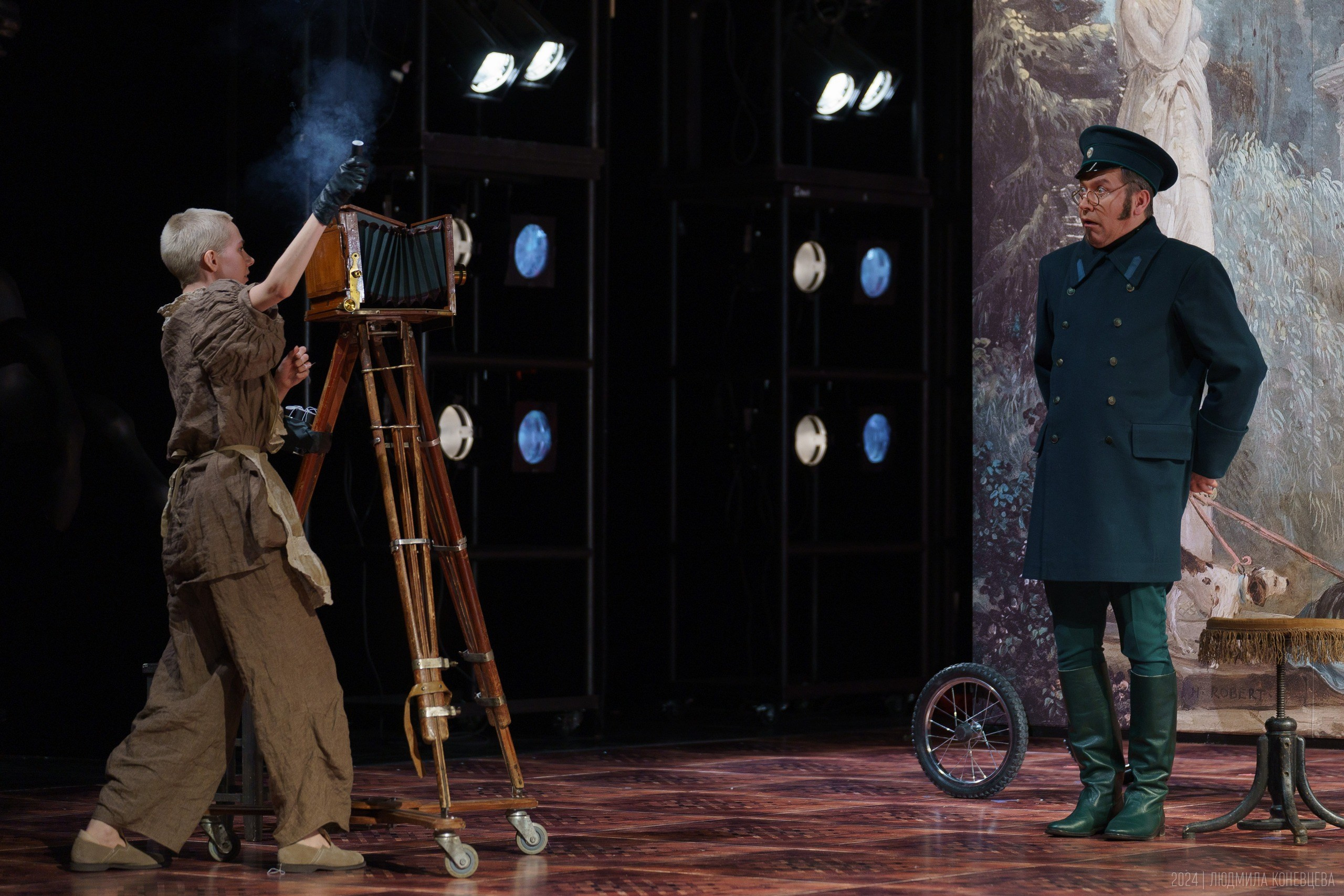 Мастерская Фоменко. «Совер­шенно Неве­ро­ят­ное Со­бы­тие». Постановка Евгений Каменькович. Театральная фотография