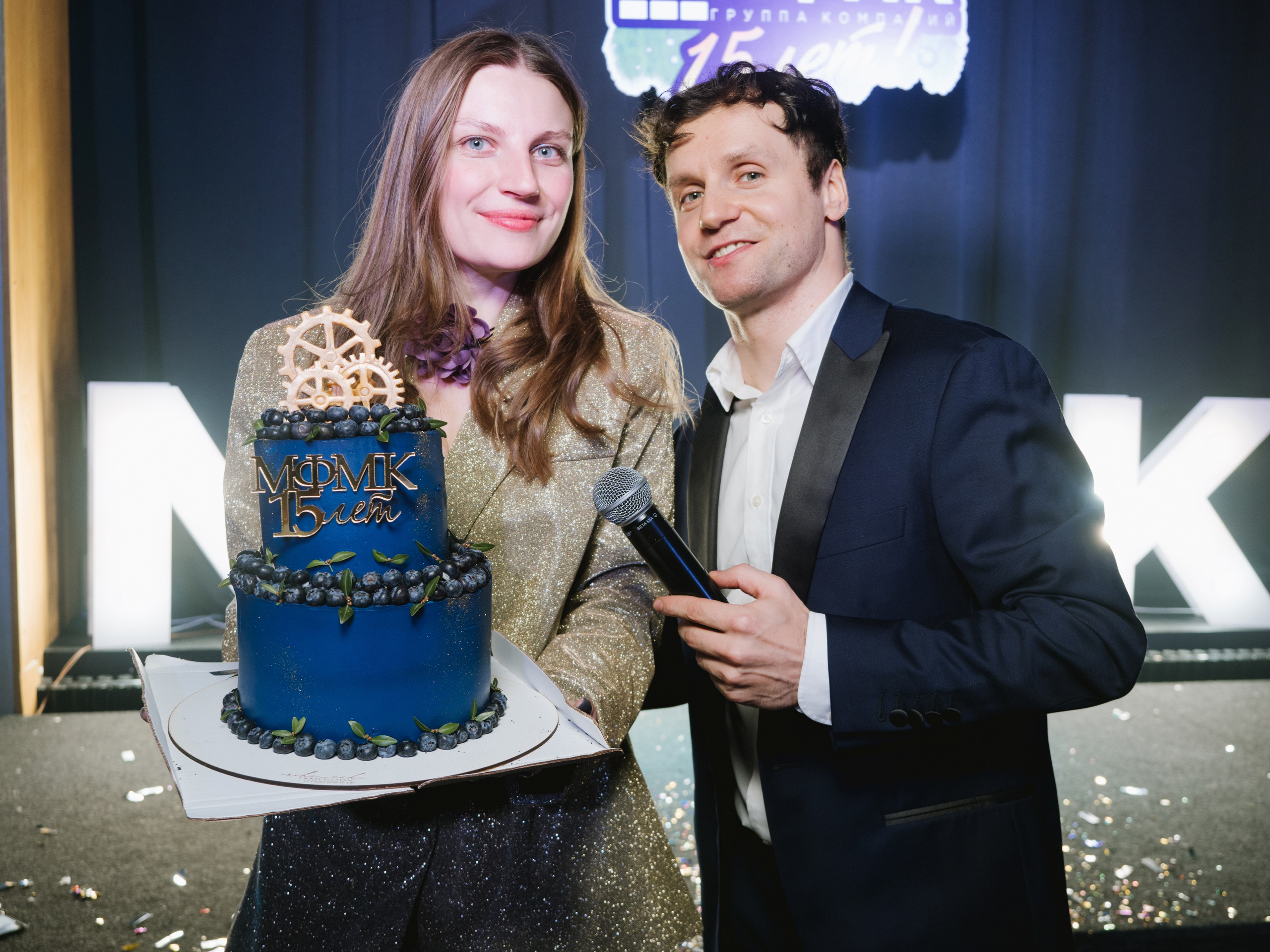 Фото праздничного торта на корпоративе компании город Москва