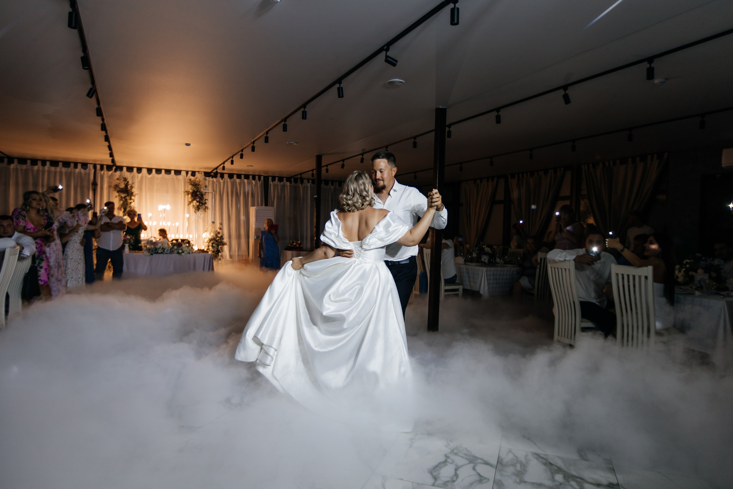 Выездная регистрация и банкет. Свадебный и семейный фотограф Ростова-на-Дону Ирина Бондарева