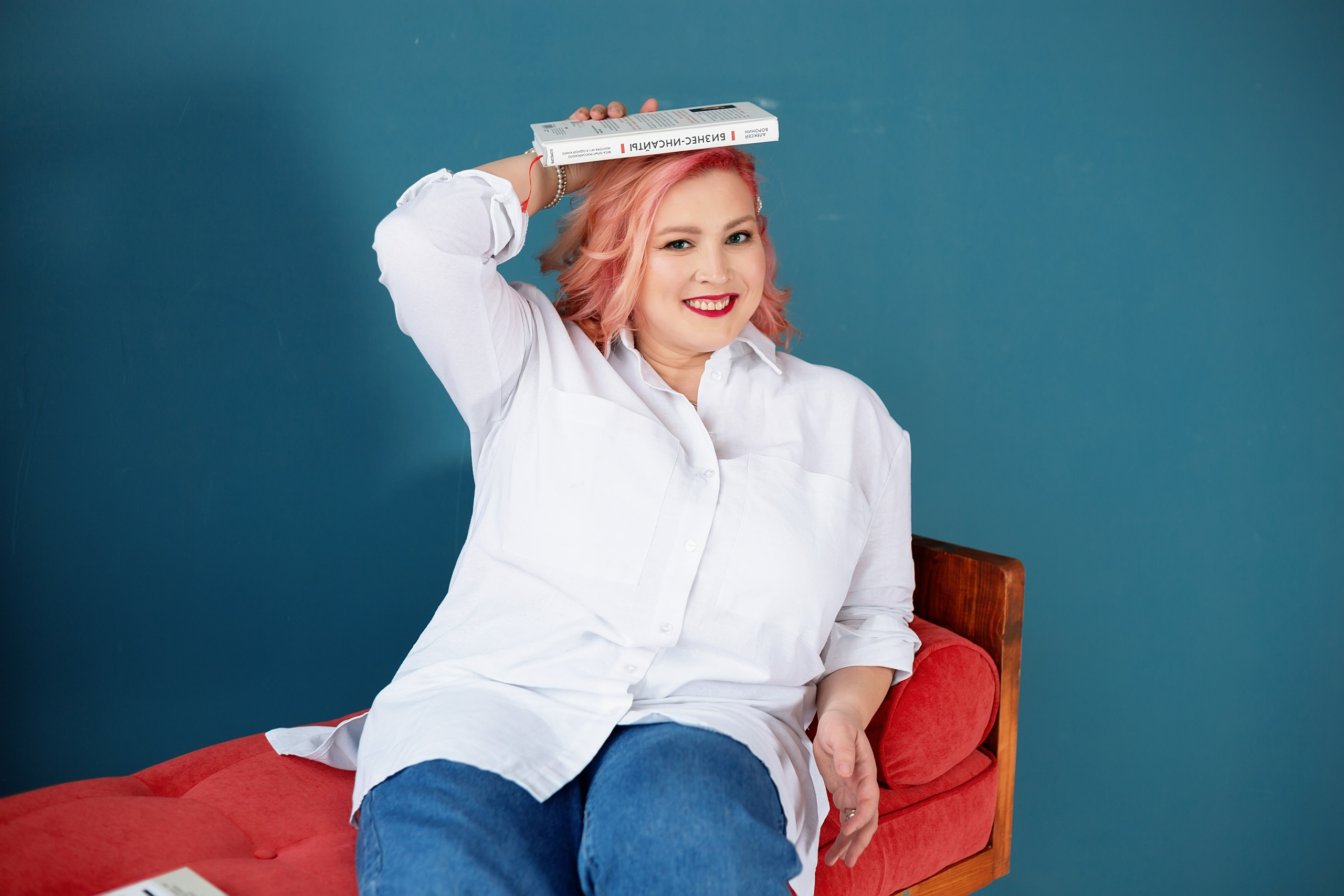 Профессиональные фото для коуча в СПб, яркие портреты для привлечения клиентов. Портретные фотосессии, контент-съемки, репортаж