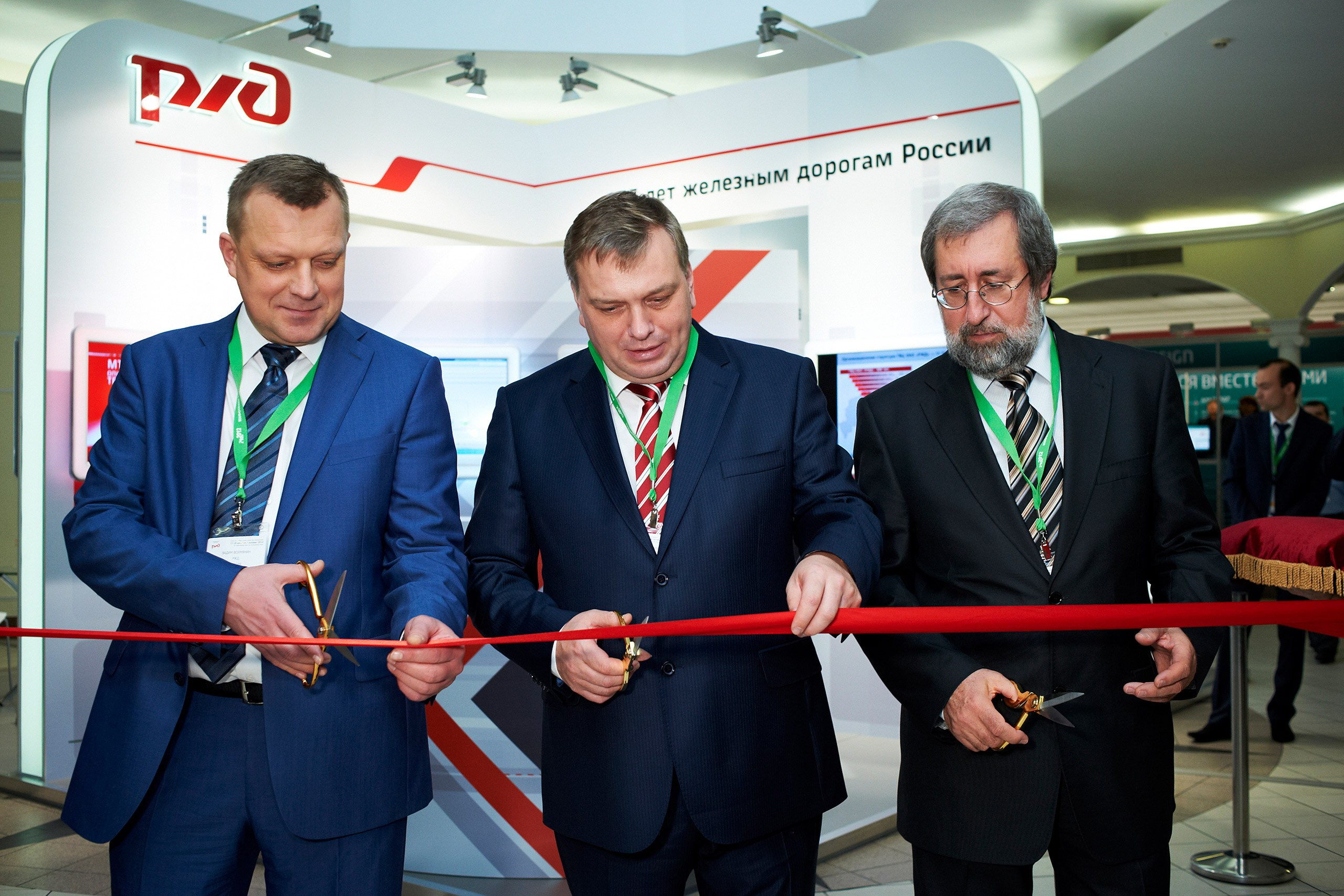 Репортаж, деловой портрет, мобильная фотостудия с моментальной печатью