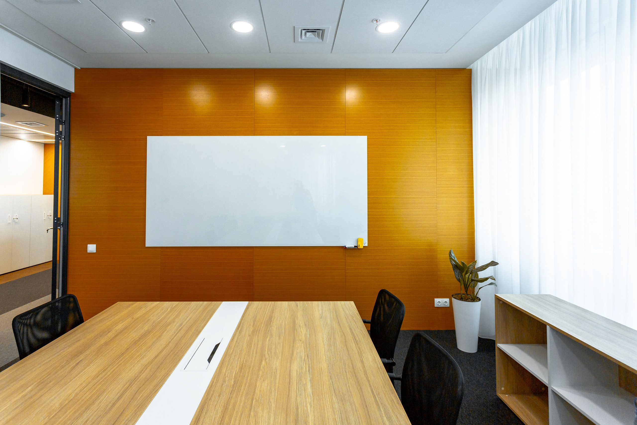 Mercure space. Репортажный фотограф в Алмате Чумаков Георгий