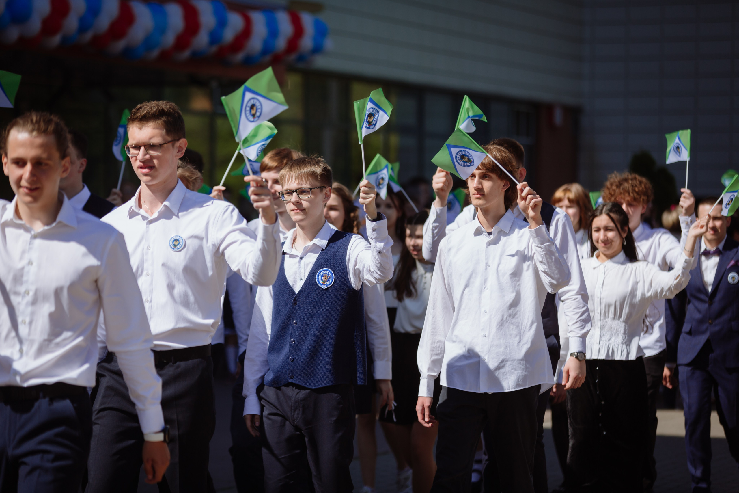 Последний звонок 2024 (2 часа фотосъемки). Профессиональный фотограф Надежда Антонова