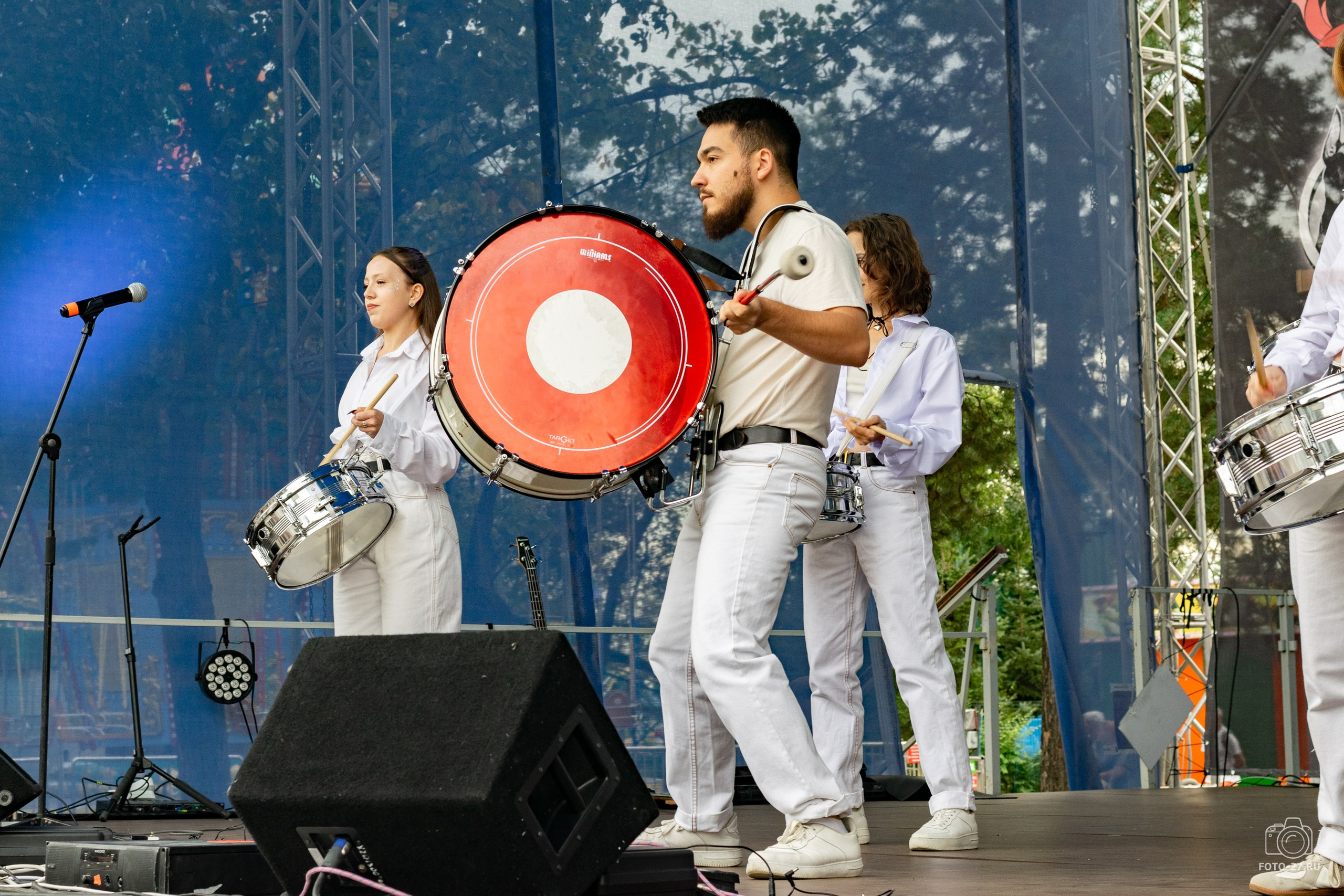 Антон Курдюмов фотограф в Хабаровске Рина Курдюмова фото27 foto27 Антон Дорофеев репортажный репортаж документалист Тони и Рина фотосоздатели Международный фестиваль Рок в защиту животных Хабаровск