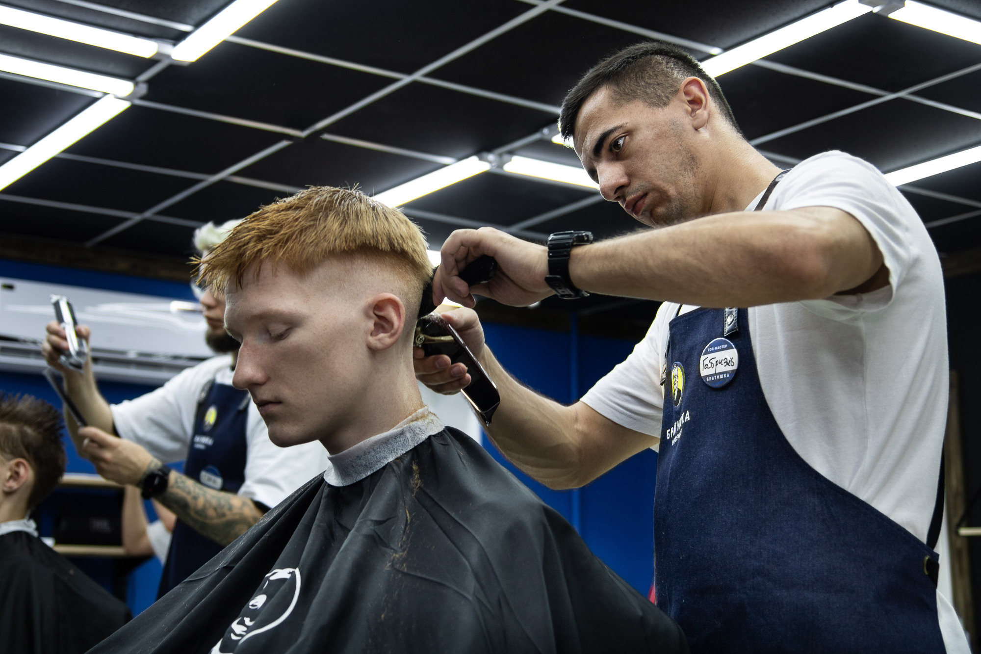 Фотосъёмка в барбершопе Братишка. Фотограф в Самаре Алексей Головачёв