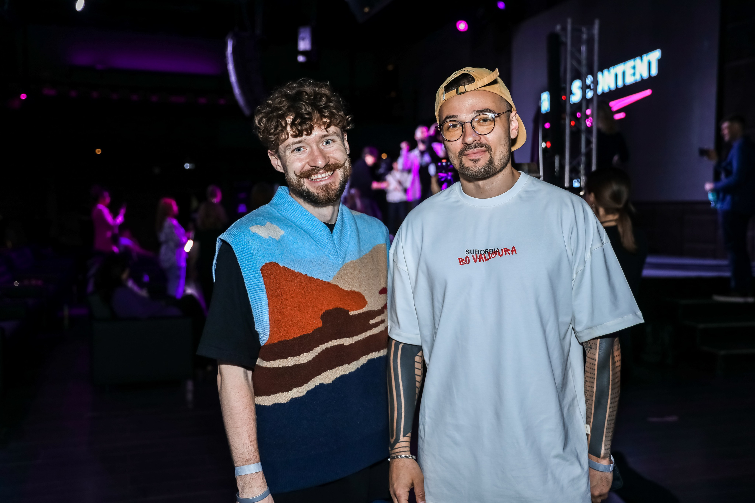 REELS CONTENT — НЕТВОРКИНГ. Photographer Viktoriya Markushina «My world throug»