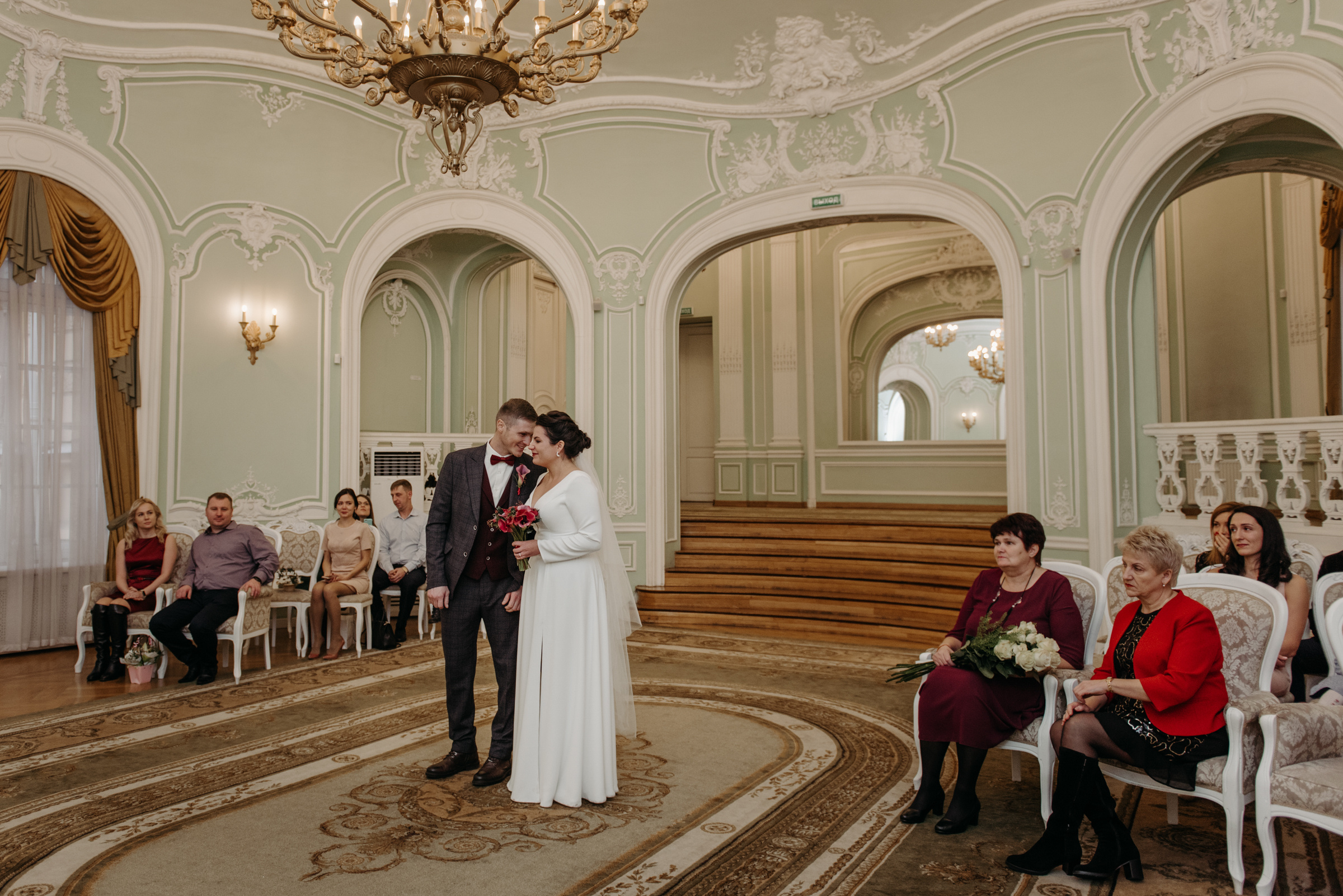 Осенняя свадьба Полины и Ивана. Свадебный фотограф в Санкт-Петербурге Венера Ахметова