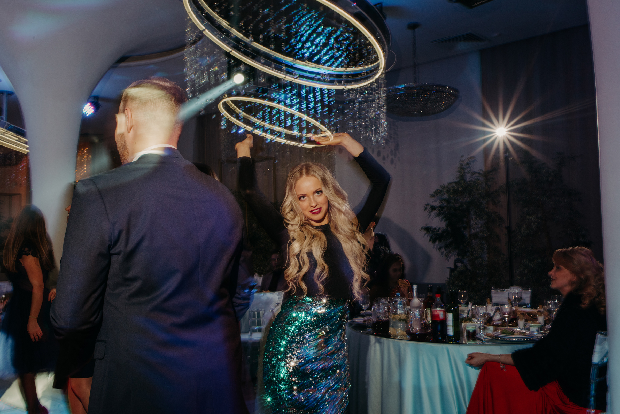 Алёна и Роман | Свадебный банкет в ресторане Небесный. Свадебный фотограф в Санкт-Петербурге Венера Ахметова