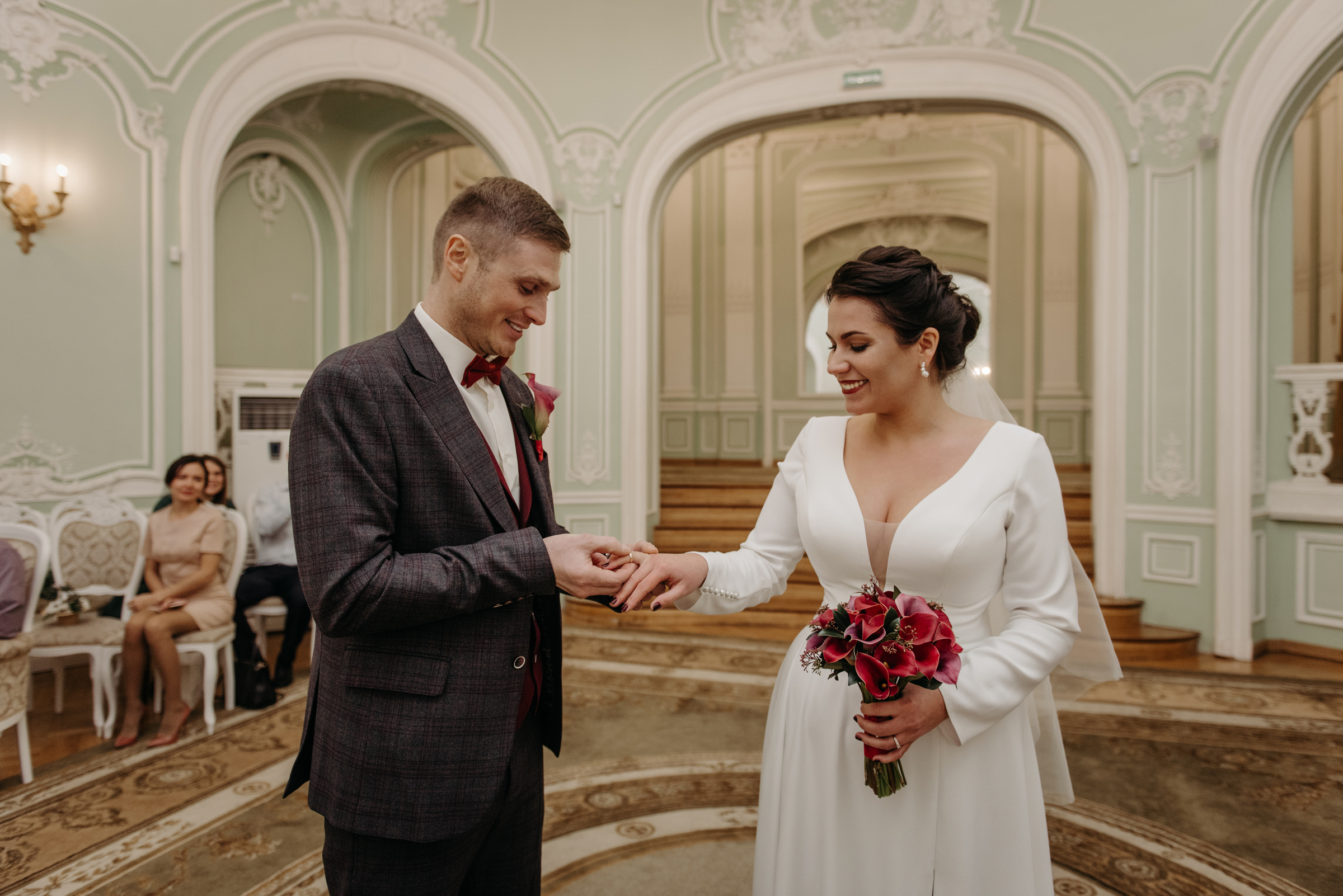 Осенняя свадьба Полины и Ивана. Свадебный фотограф в Санкт-Петербурге Венера Ахметова