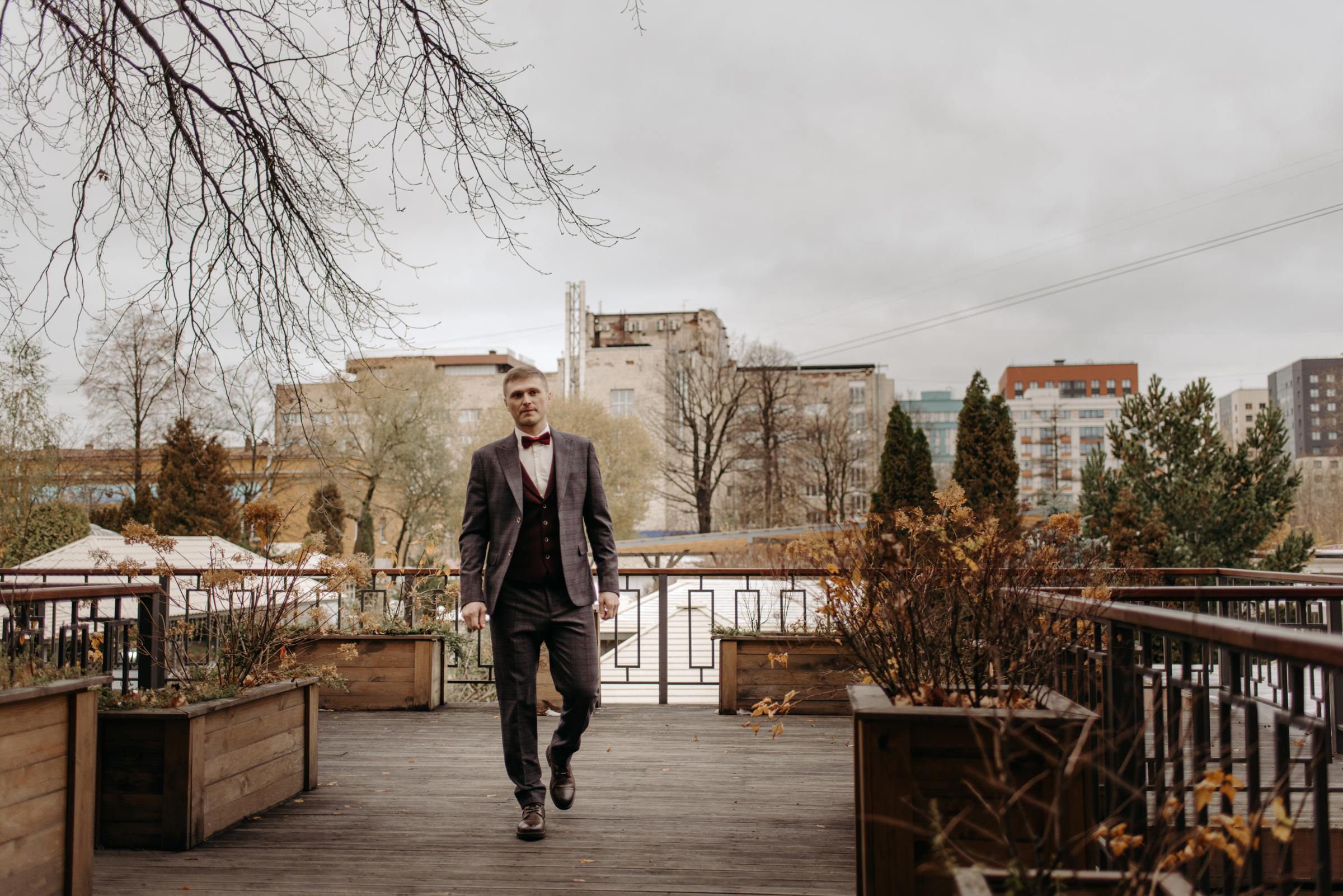 Осенняя свадьба Полины и Ивана. Свадебный фотограф в Санкт-Петербурге Венера Ахметова