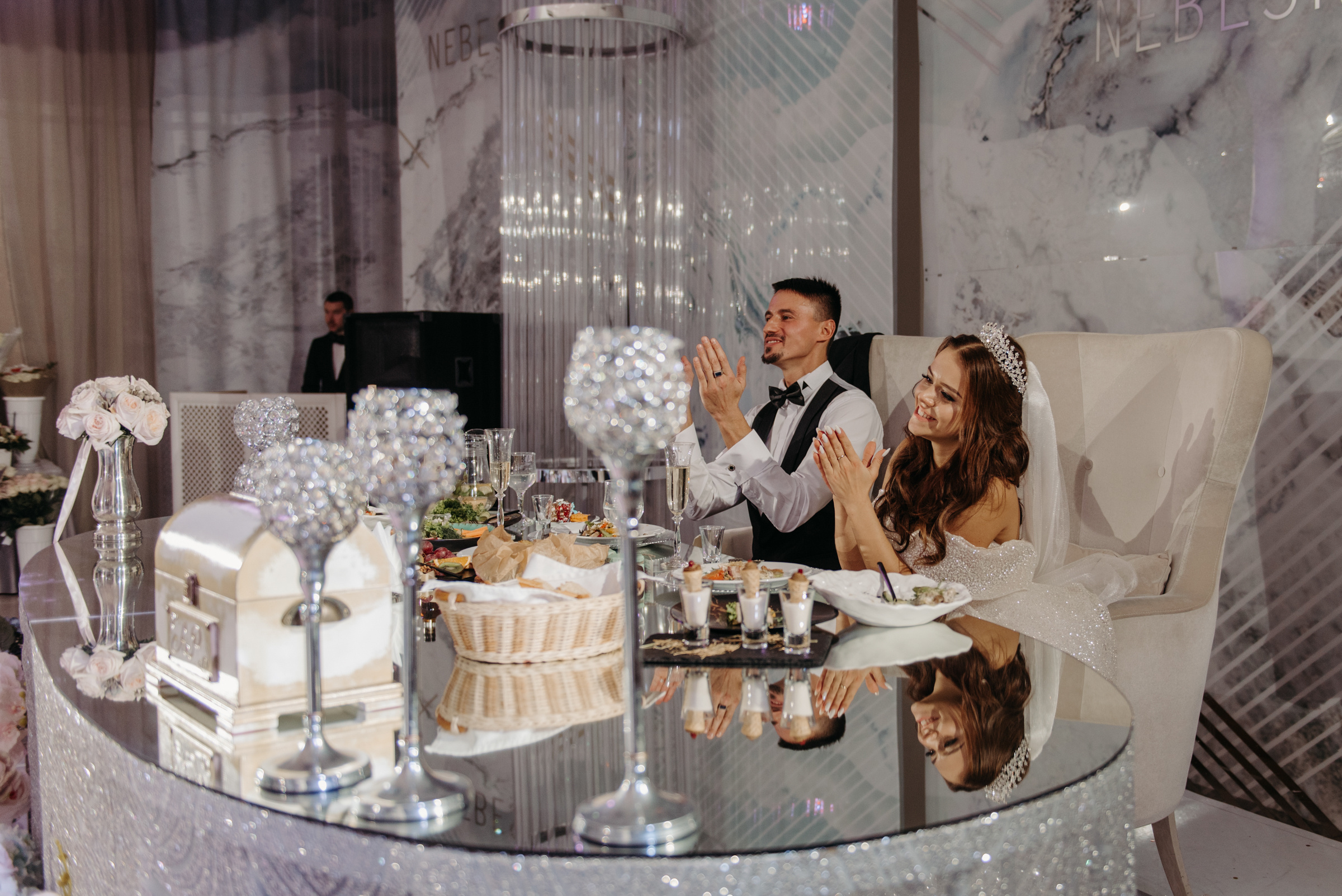 Алёна и Роман | Свадебный банкет в ресторане Небесный. Свадебный фотограф в Санкт-Петербурге Венера Ахметова