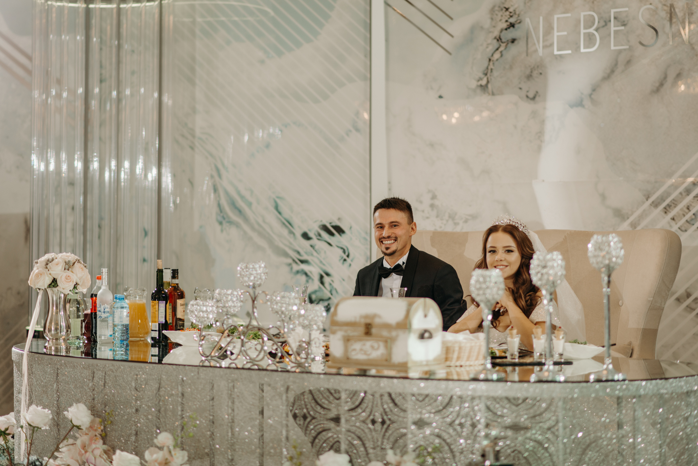 Алёна и Роман | Свадебный банкет в ресторане Небесный. Свадебный фотограф в Санкт-Петербурге Венера Ахметова