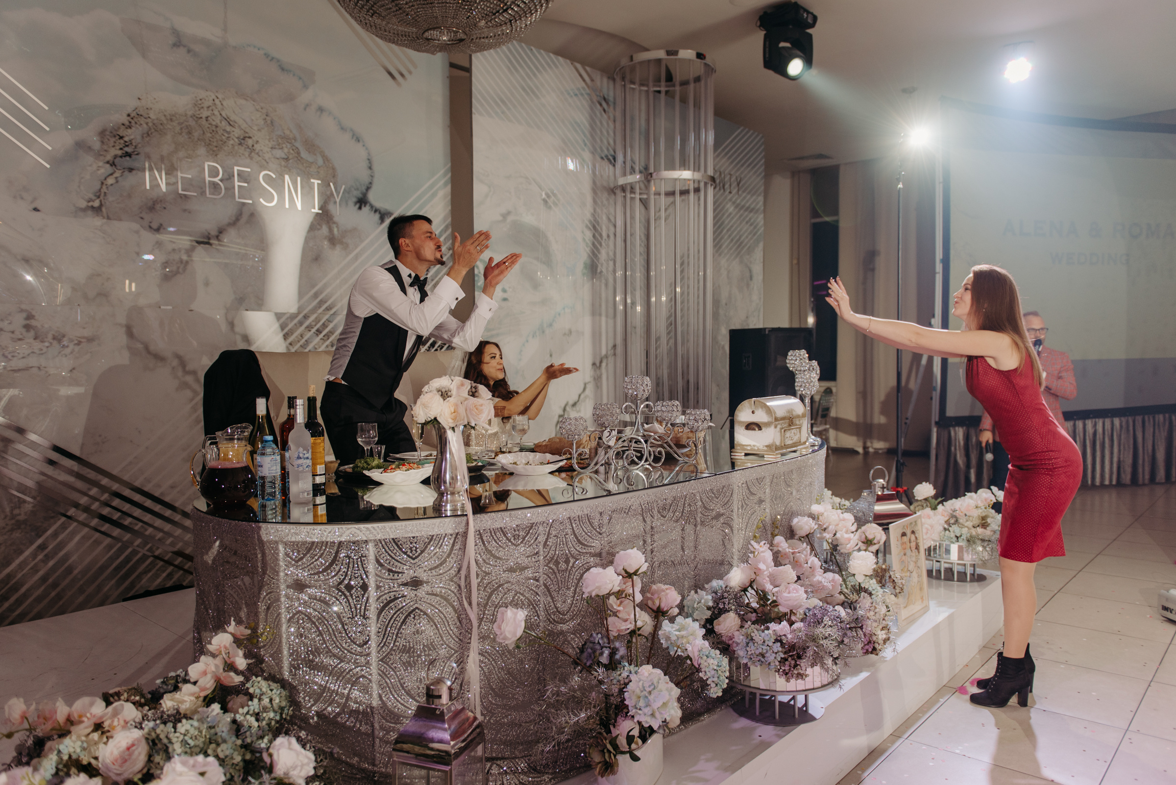 Алёна и Роман | Свадебный банкет в ресторане Небесный. Свадебный фотограф в Санкт-Петербурге Венера Ахметова