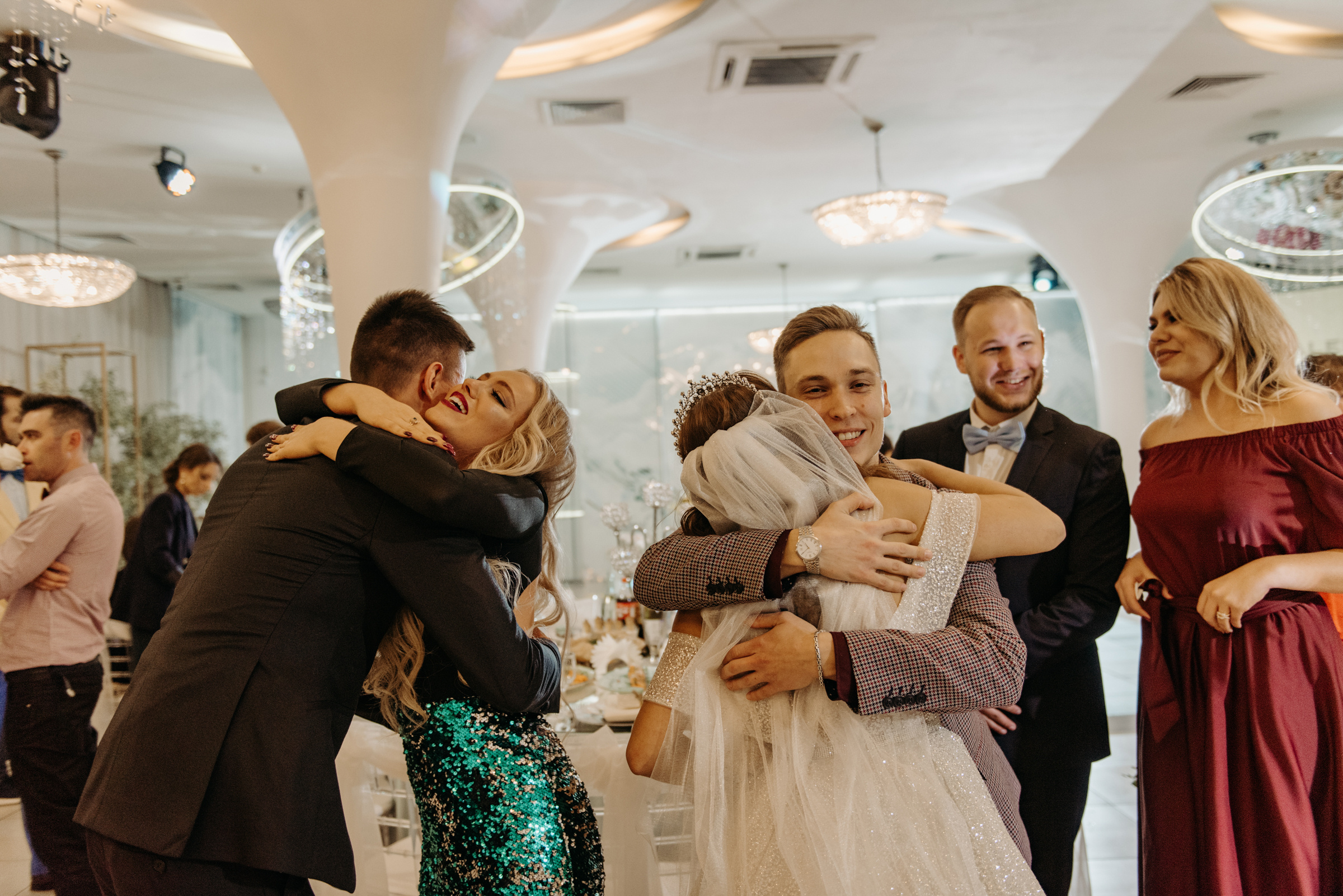 Алёна и Роман | Свадебный банкет в ресторане Небесный. Свадебный фотограф в Санкт-Петербурге Венера Ахметова