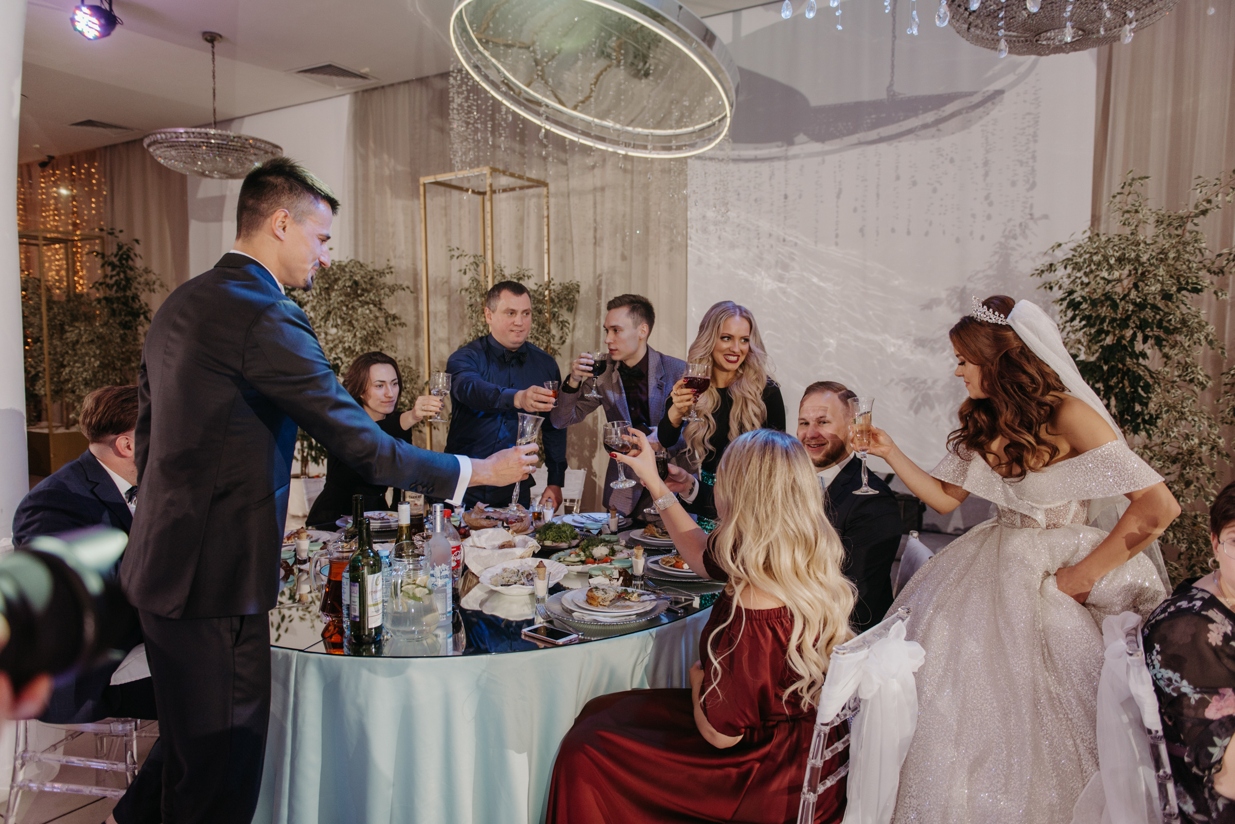 Алёна и Роман | Свадебный банкет в ресторане Небесный. Свадебный фотограф в Санкт-Петербурге Венера Ахметова