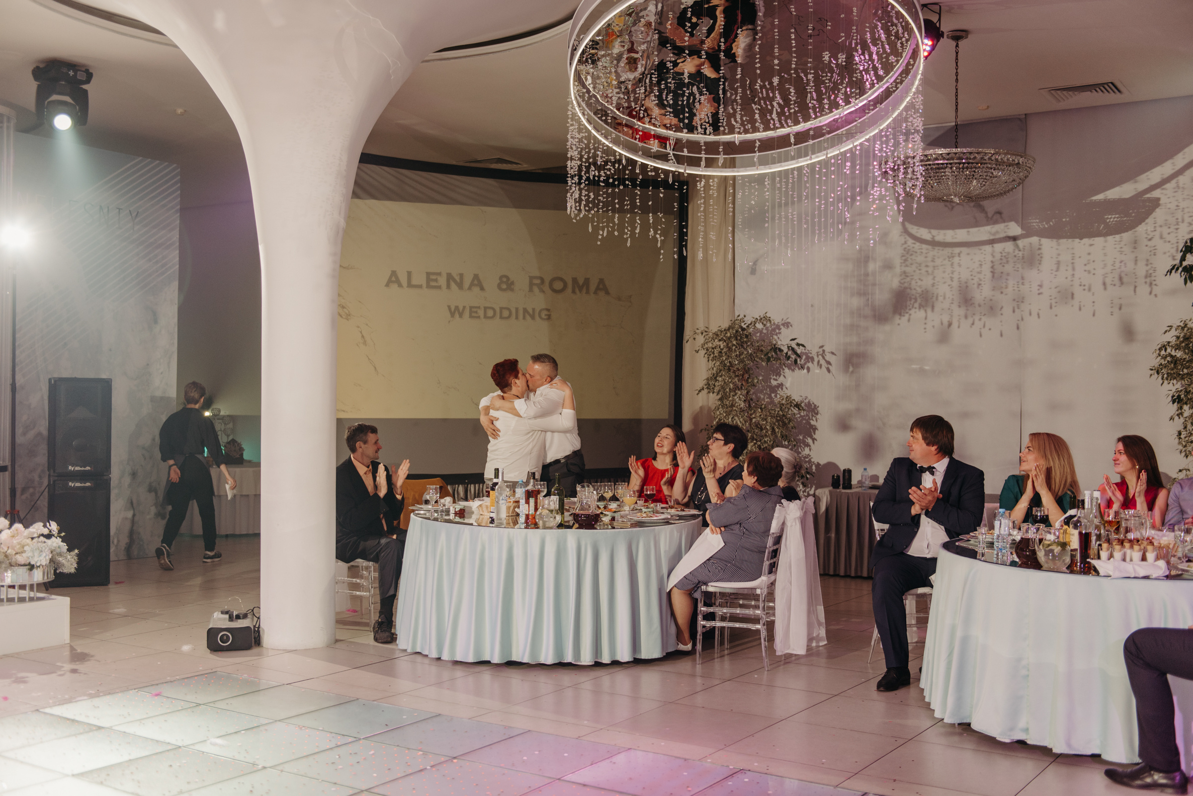 Алёна и Роман | Свадебный банкет в ресторане Небесный. Свадебный фотограф в Санкт-Петербурге Венера Ахметова