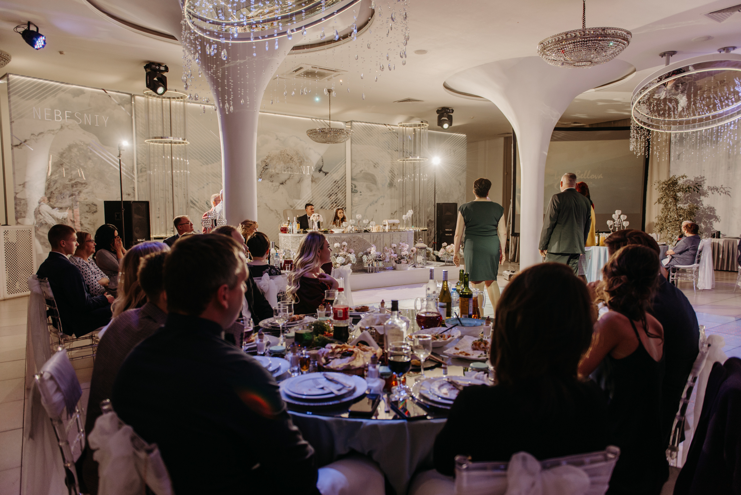 Алёна и Роман | Свадебный банкет в ресторане Небесный. Свадебный фотограф в Санкт-Петербурге Венера Ахметова