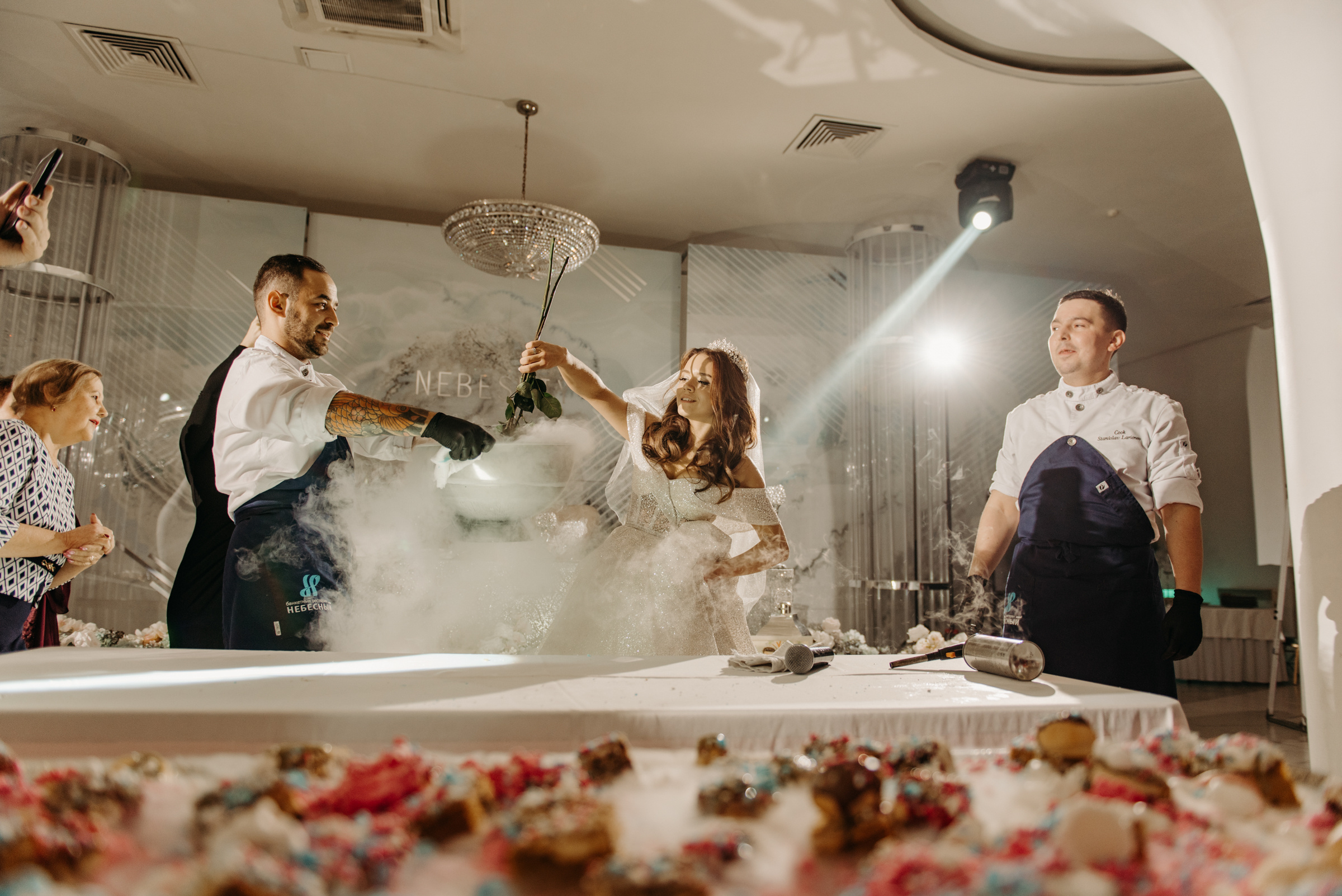 Алёна и Роман | Свадебный банкет в ресторане Небесный. Свадебный фотограф в Санкт-Петербурге Венера Ахметова