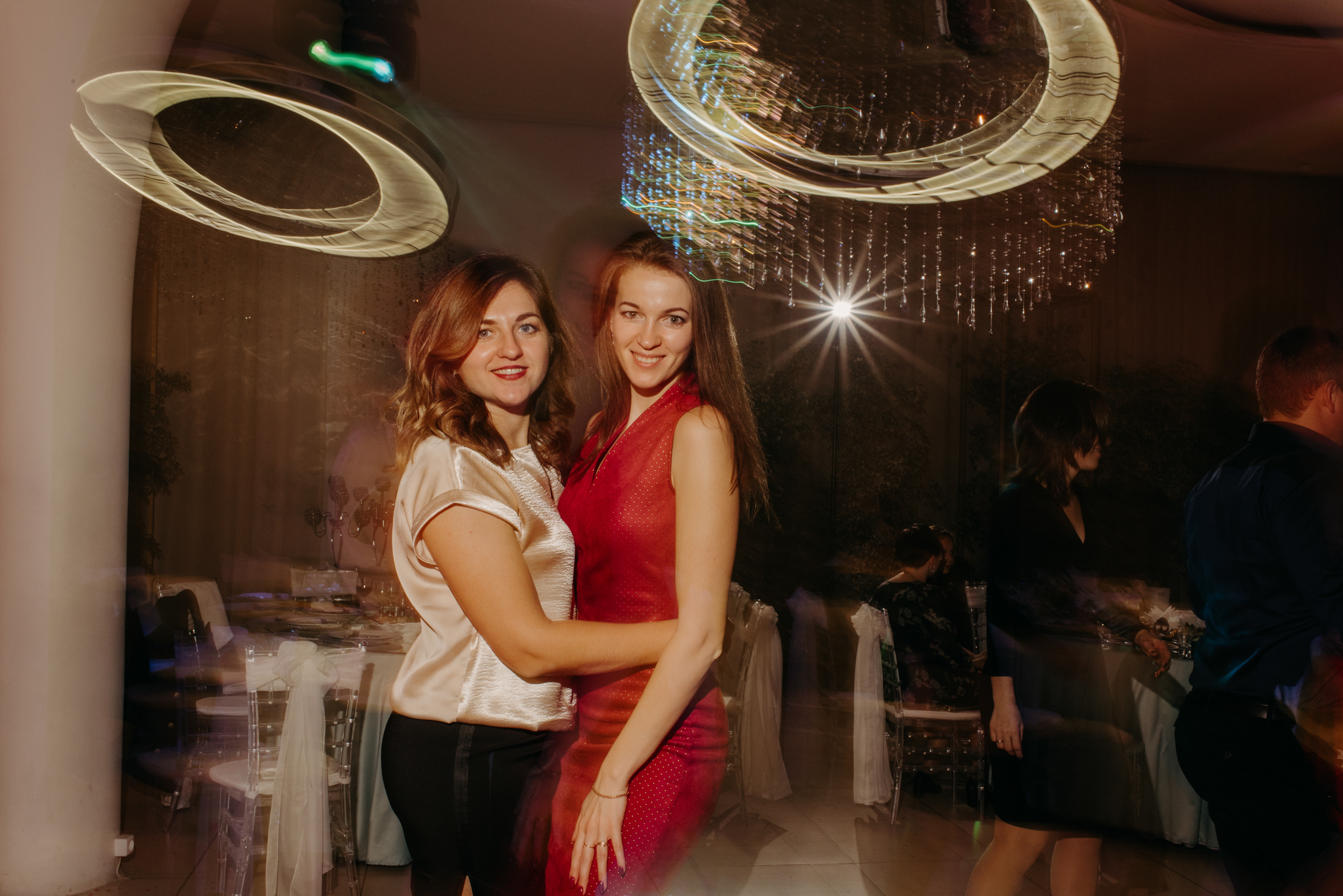 Алёна и Роман | Свадебный банкет в ресторане Небесный. Свадебный фотограф в Санкт-Петербурге Венера Ахметова