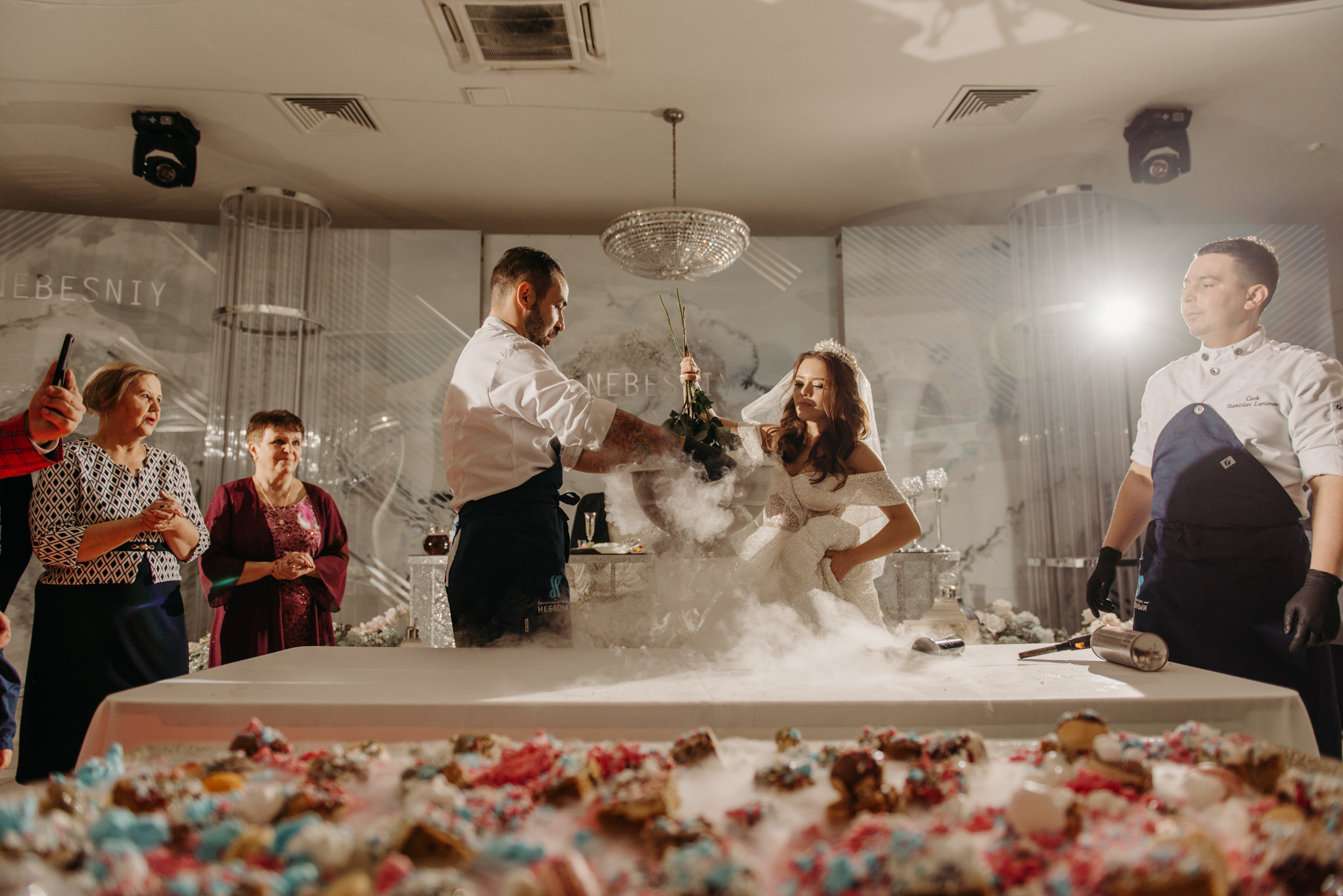 Алёна и Роман | Свадебный банкет в ресторане Небесный. Свадебный фотограф в Санкт-Петербурге Венера Ахметова