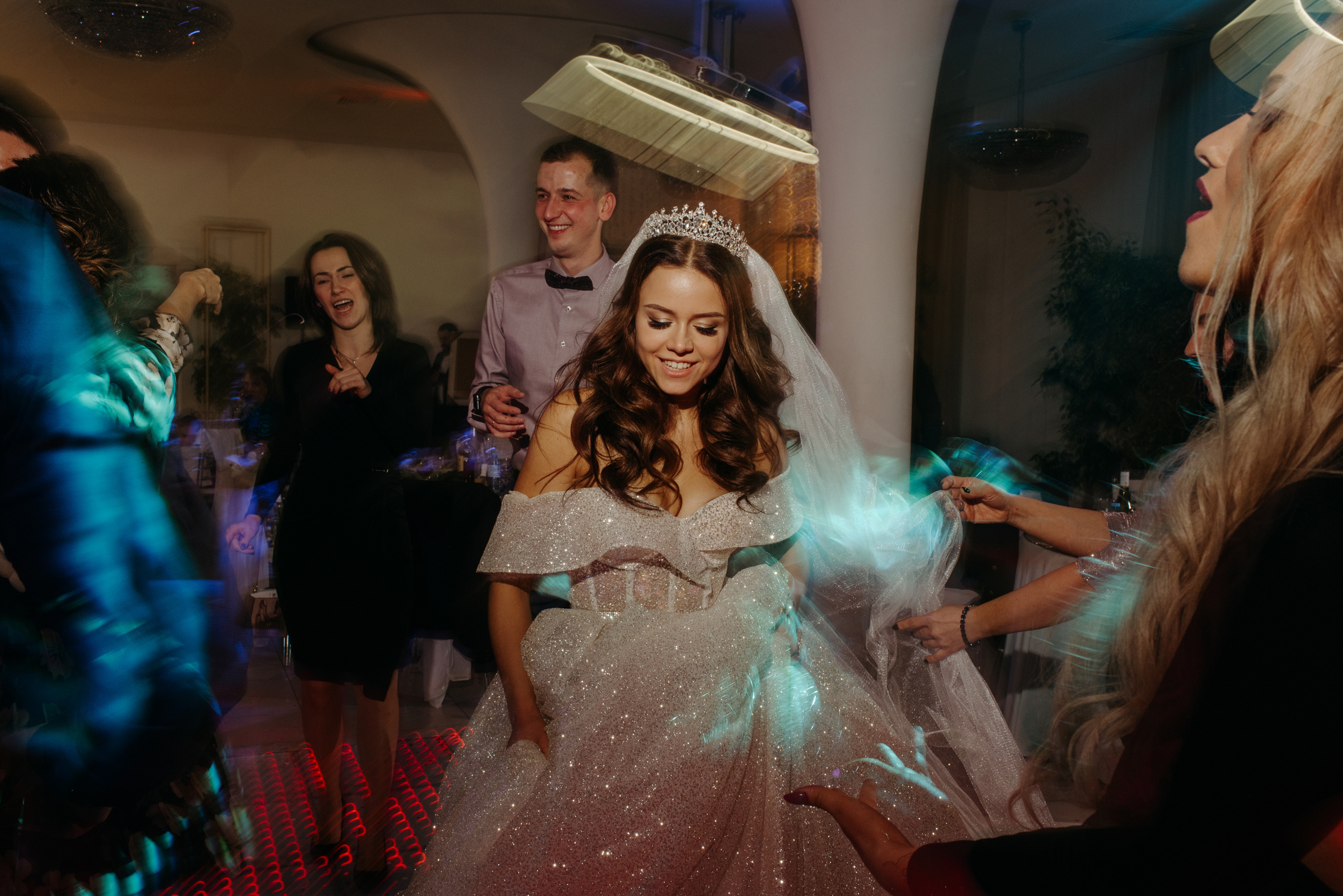 Алёна и Роман | Свадебный банкет в ресторане Небесный. Свадебный фотограф в Санкт-Петербурге Венера Ахметова