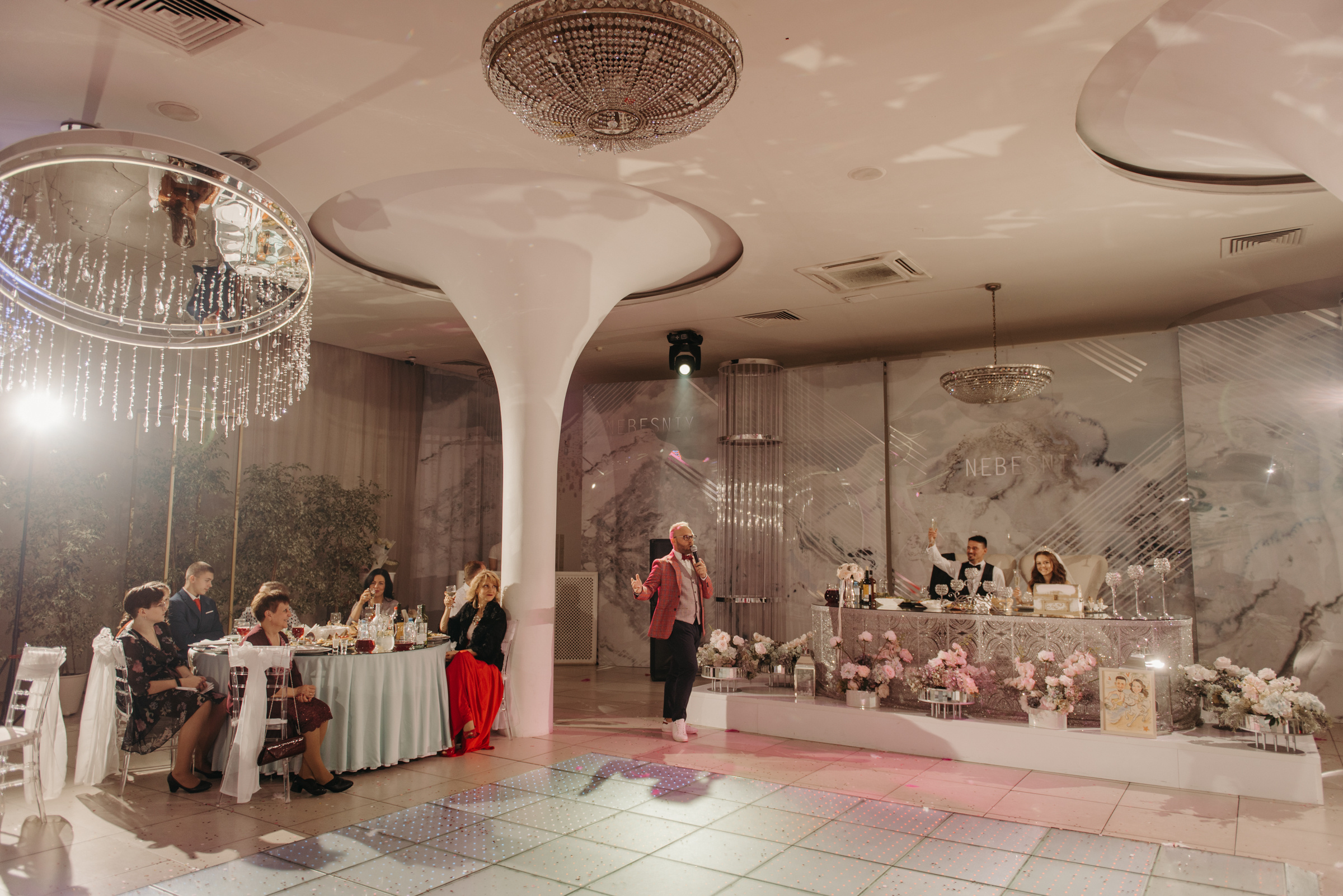 Алёна и Роман | Свадебный банкет в ресторане Небесный. Свадебный фотограф в Санкт-Петербурге Венера Ахметова