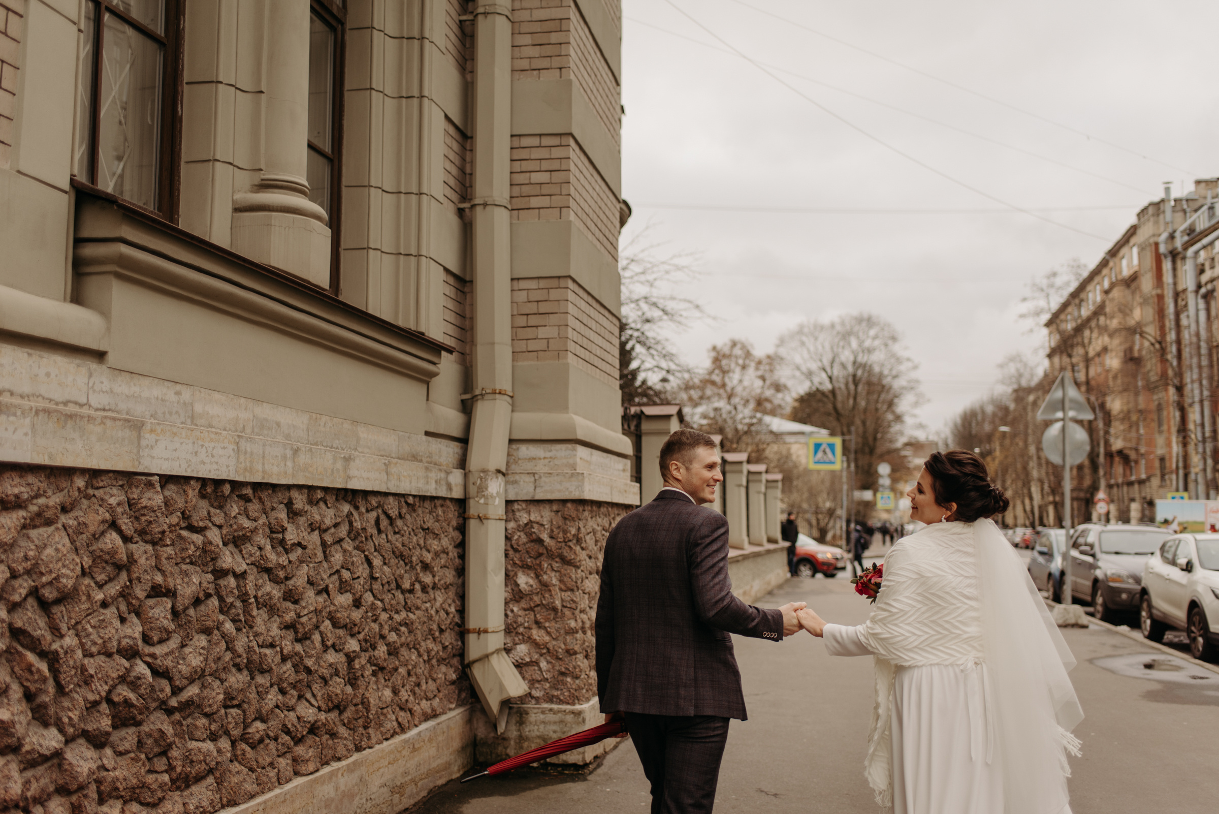 Осенняя свадьба Полины и Ивана. Свадебный фотограф в Санкт-Петербурге Венера Ахметова