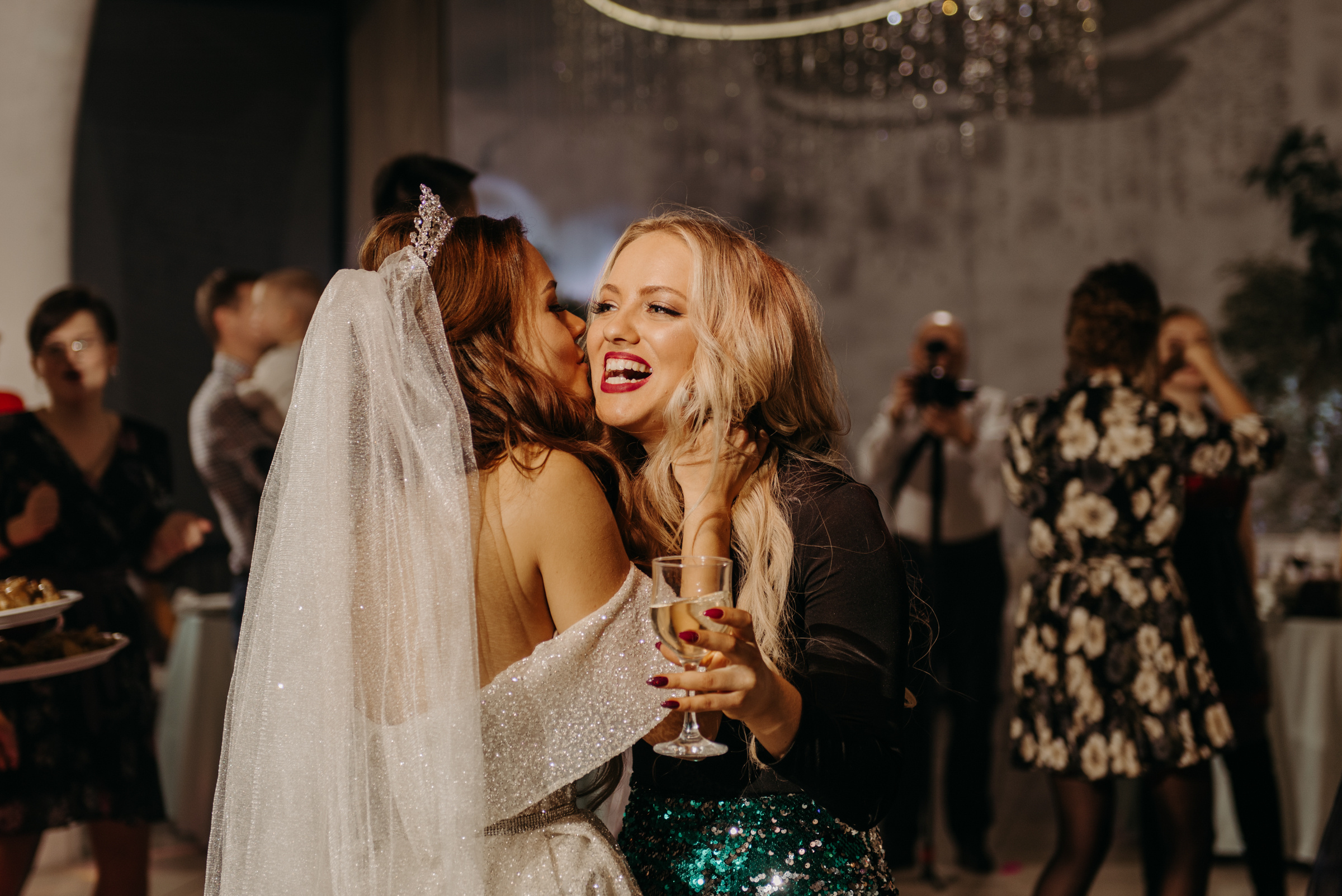 Алёна и Роман | Свадебный банкет в ресторане Небесный. Свадебный фотограф в Санкт-Петербурге Венера Ахметова