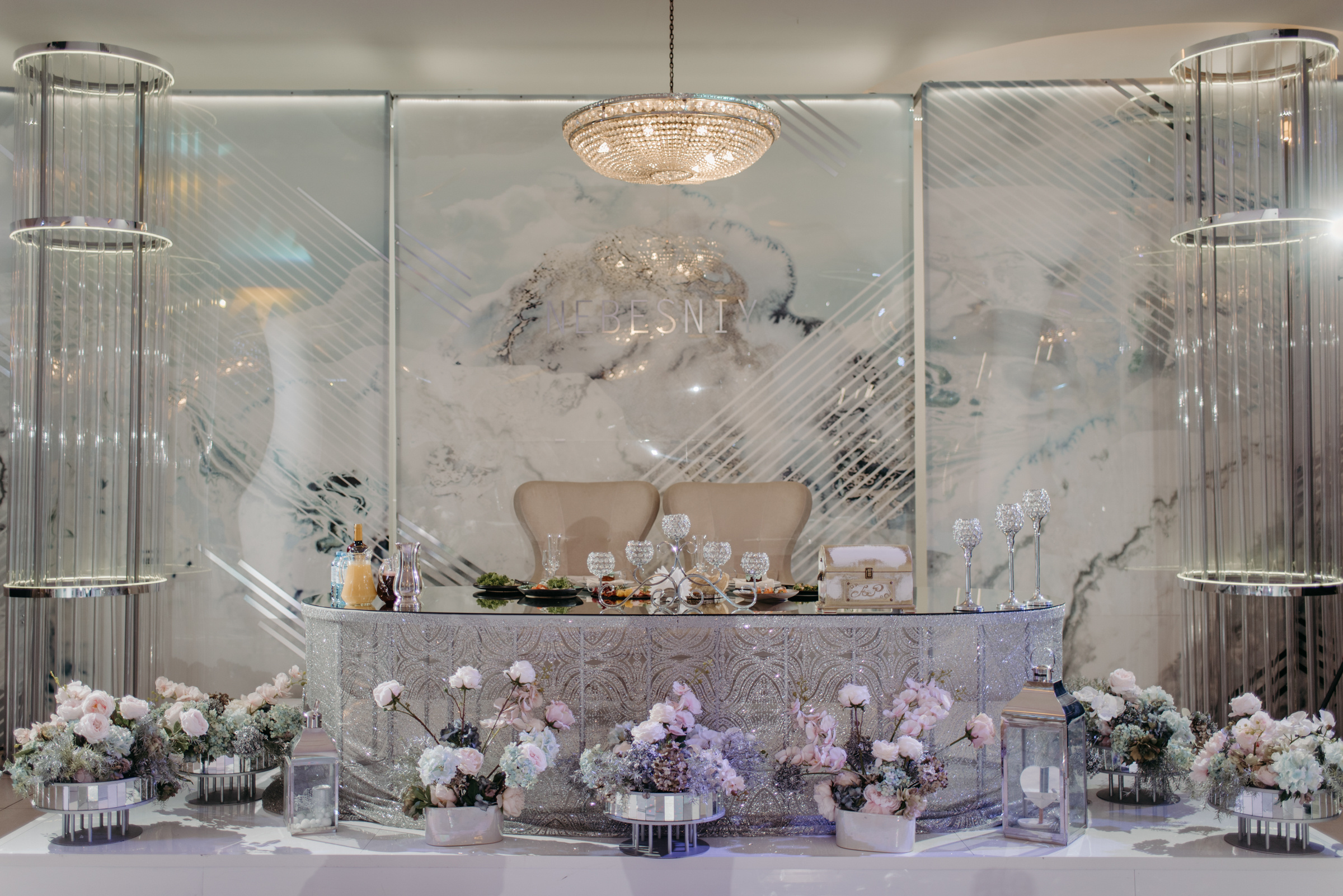 Алёна и Роман | Свадебный банкет в ресторане Небесный. Свадебный фотограф в Санкт-Петербурге Венера Ахметова