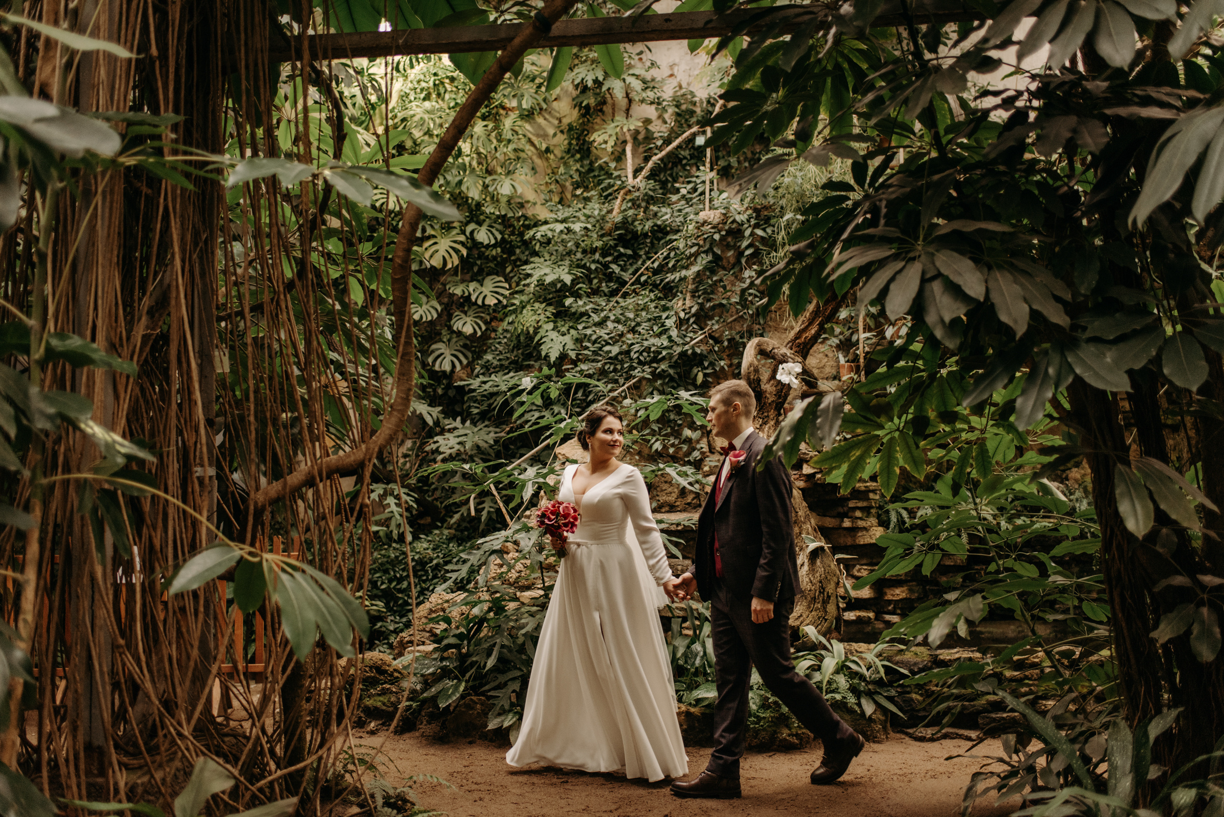 Осенняя свадьба Полины и Ивана. Свадебный фотограф в Санкт-Петербурге Венера Ахметова
