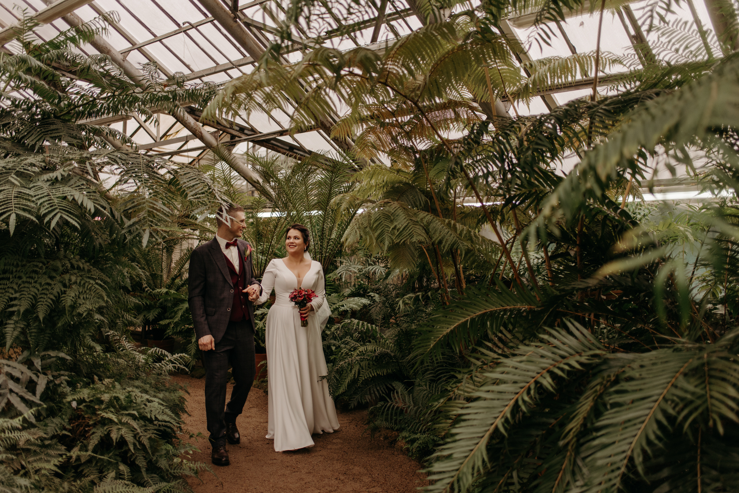 Осенняя свадьба Полины и Ивана. Свадебный фотограф в Санкт-Петербурге Венера Ахметова