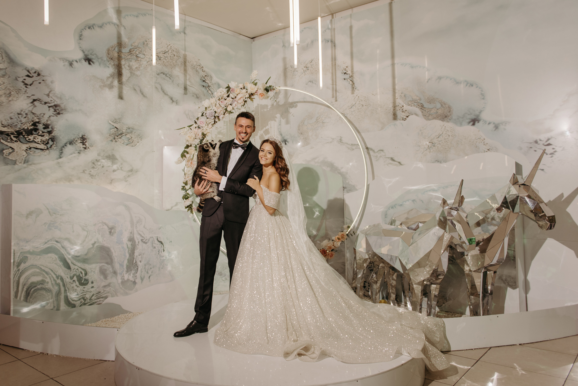 Алёна и Роман | Свадебный банкет в ресторане Небесный. Свадебный фотограф в Санкт-Петербурге Венера Ахметова