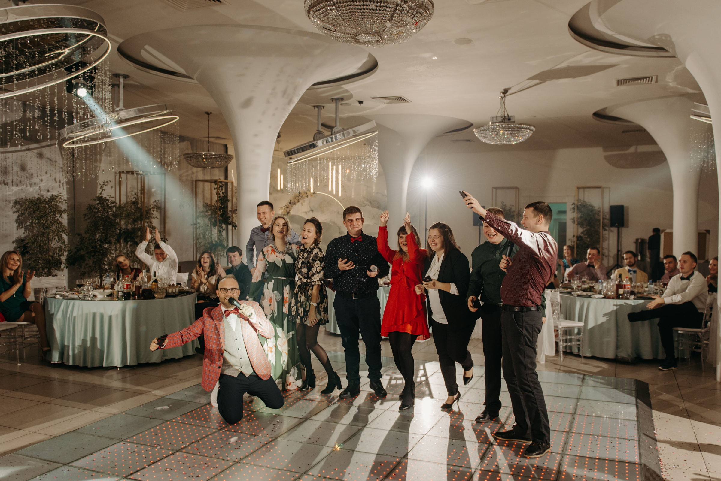 Алёна и Роман | Свадебный банкет в ресторане Небесный. Свадебный фотограф в Санкт-Петербурге Венера Ахметова