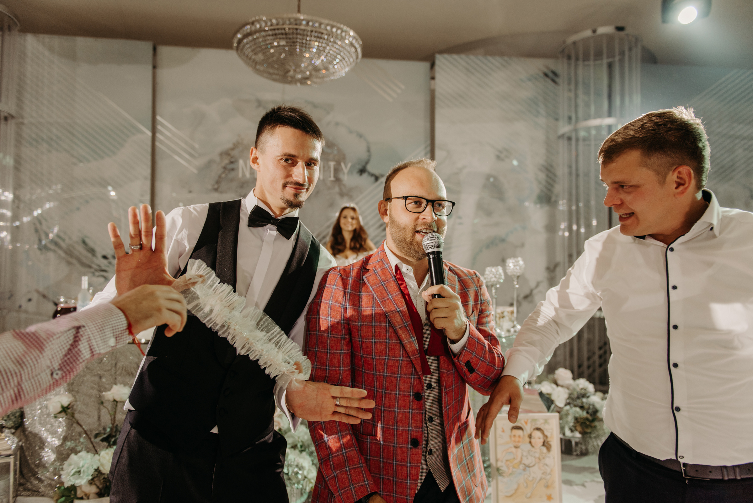 Алёна и Роман | Свадебный банкет в ресторане Небесный. Свадебный фотограф в Санкт-Петербурге Венера Ахметова