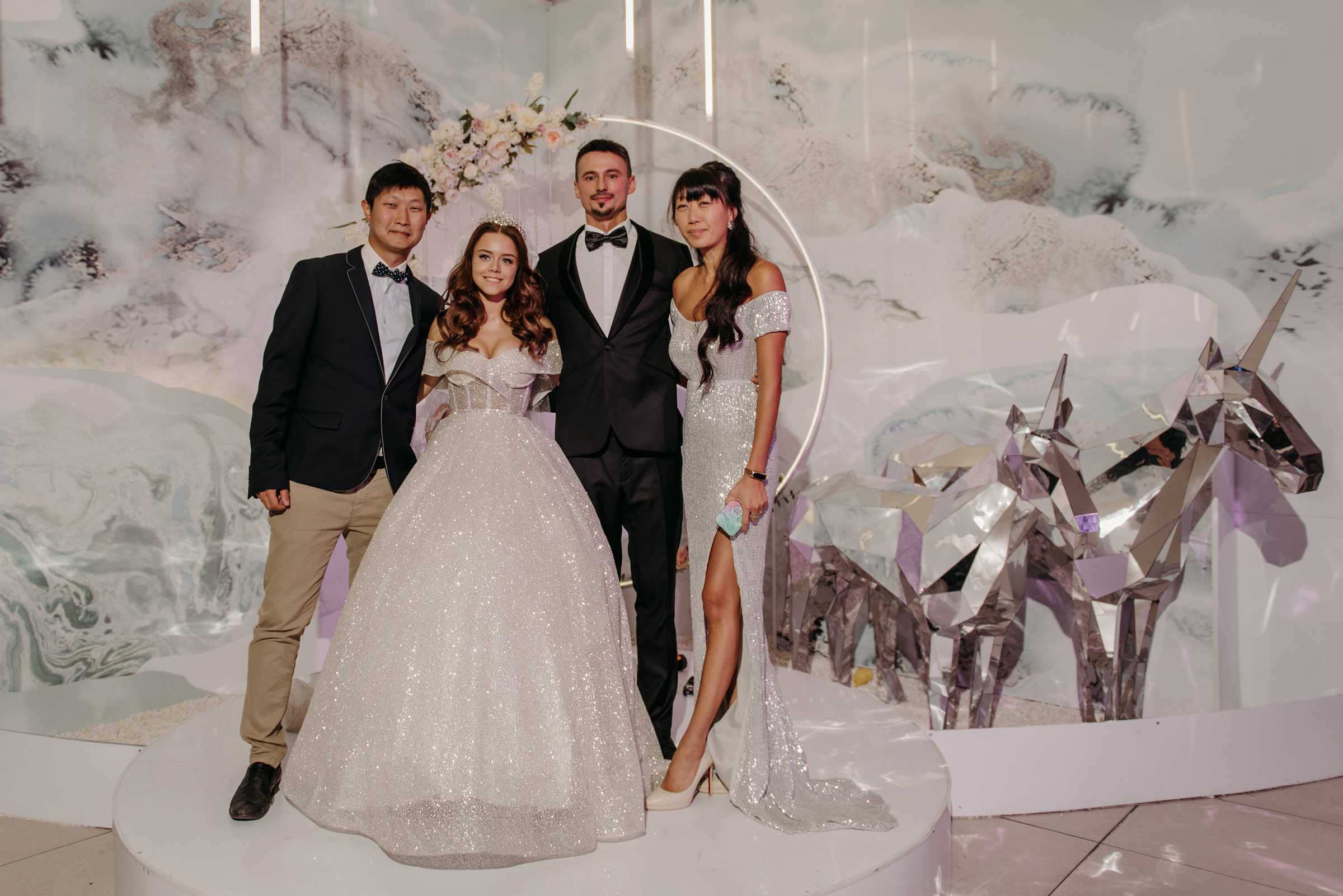 Алёна и Роман | Свадебный банкет в ресторане Небесный. Свадебный фотограф в Санкт-Петербурге Венера Ахметова