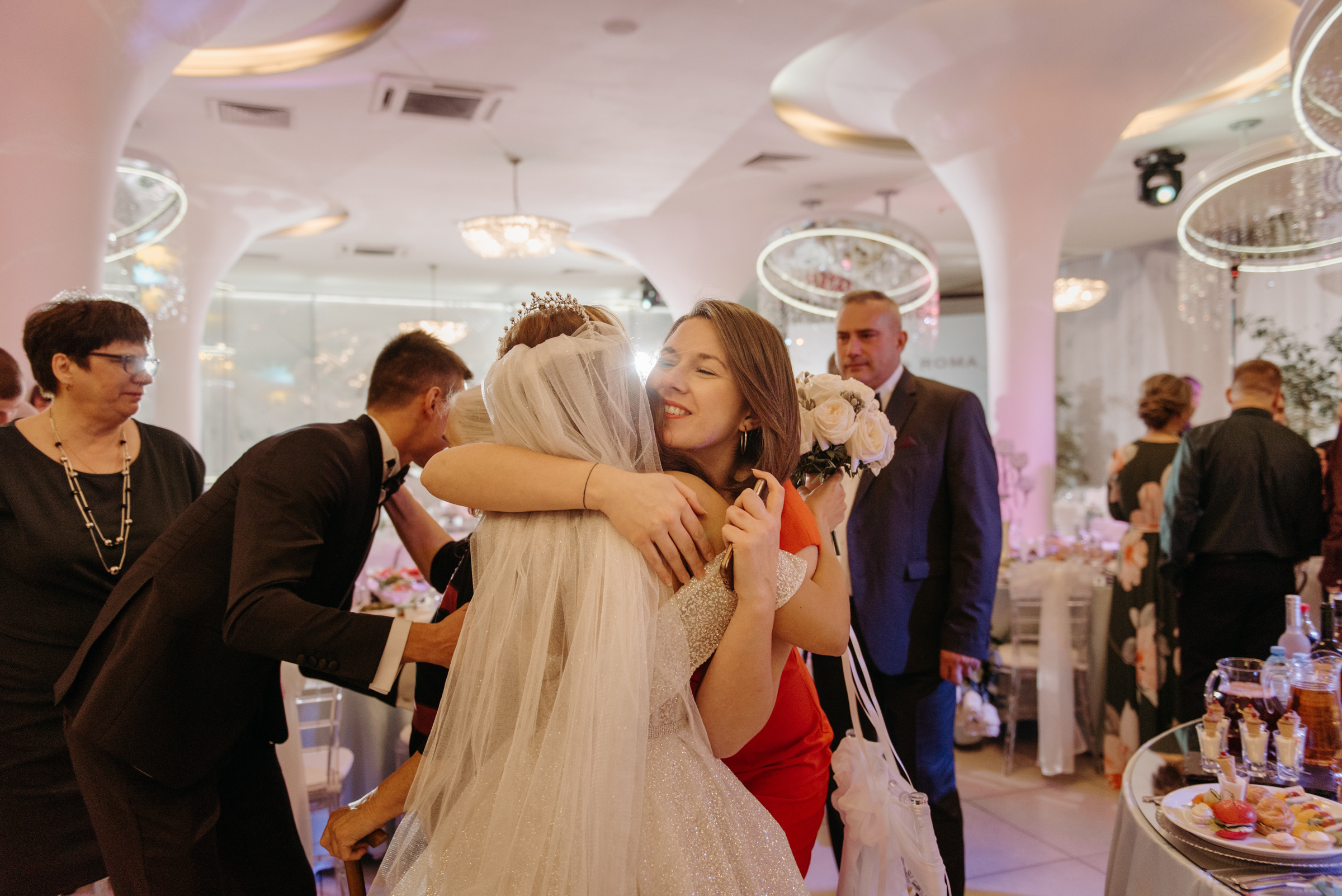 Алёна и Роман | Свадебный банкет в ресторане Небесный. Свадебный фотограф в Санкт-Петербурге Венера Ахметова