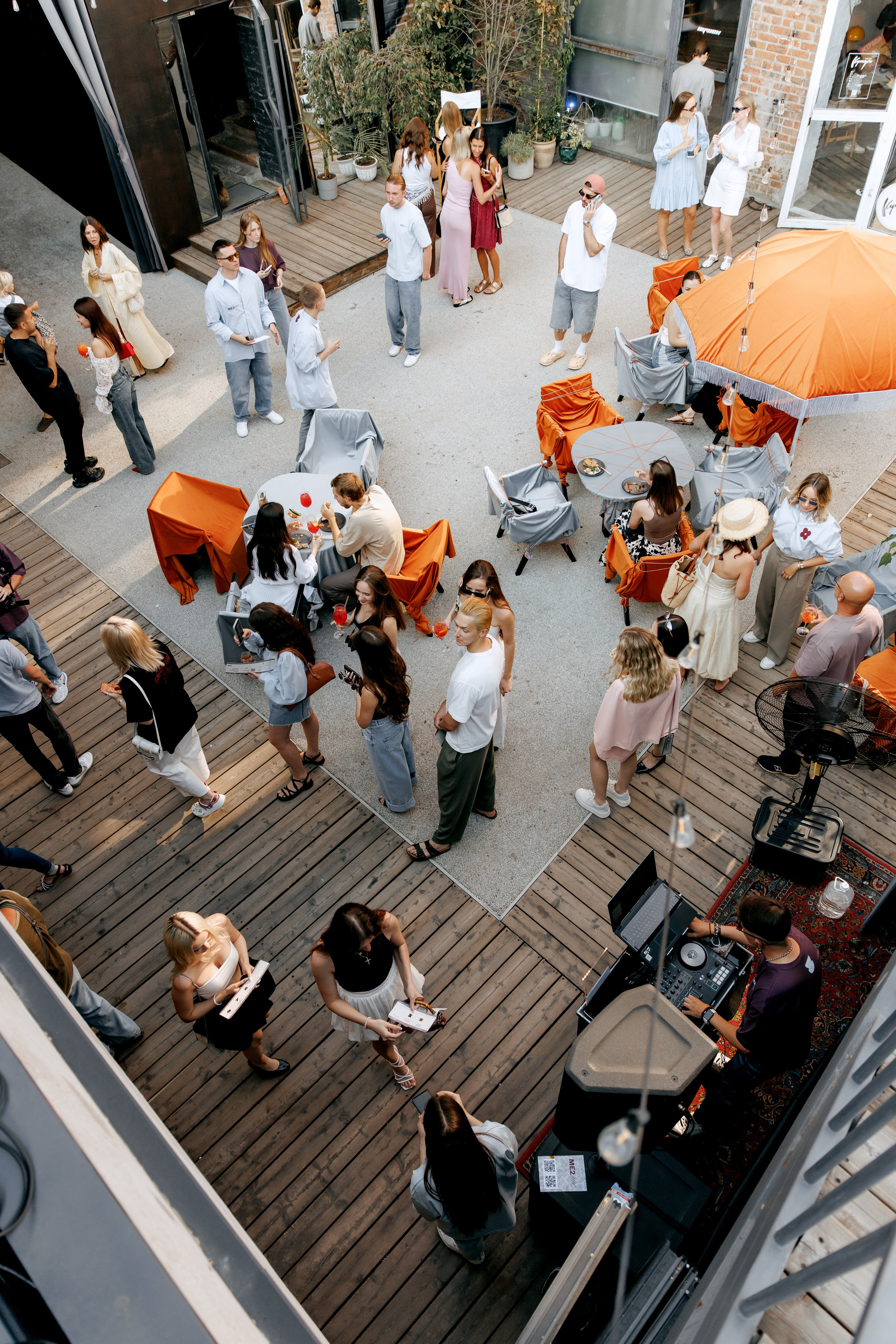 ME2ME. Wedding and Reportage photographer Marmarov Christya