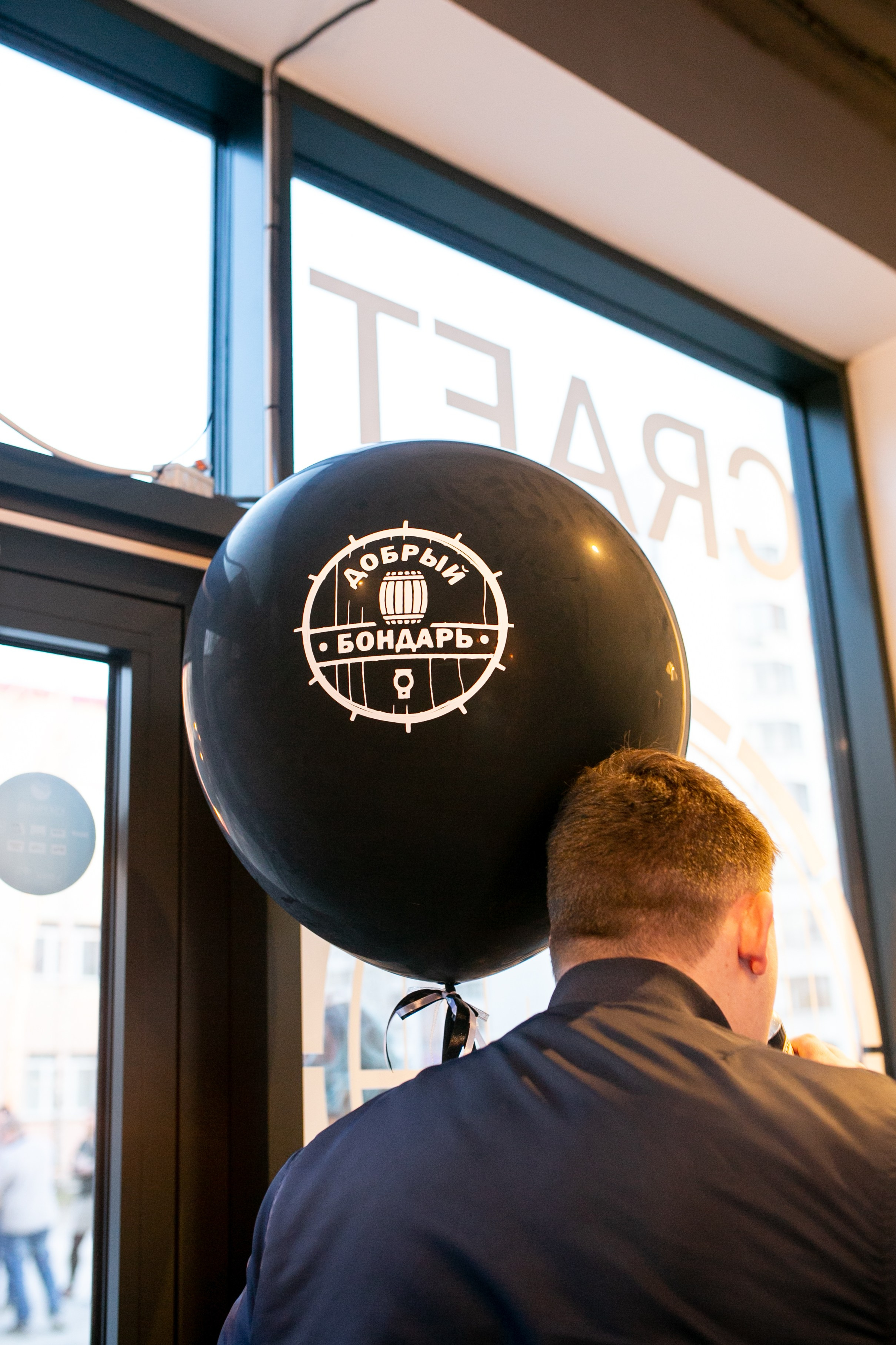 День рождения бара Добрый бондарь. Фотограф в Новосибирске Ася Зверева