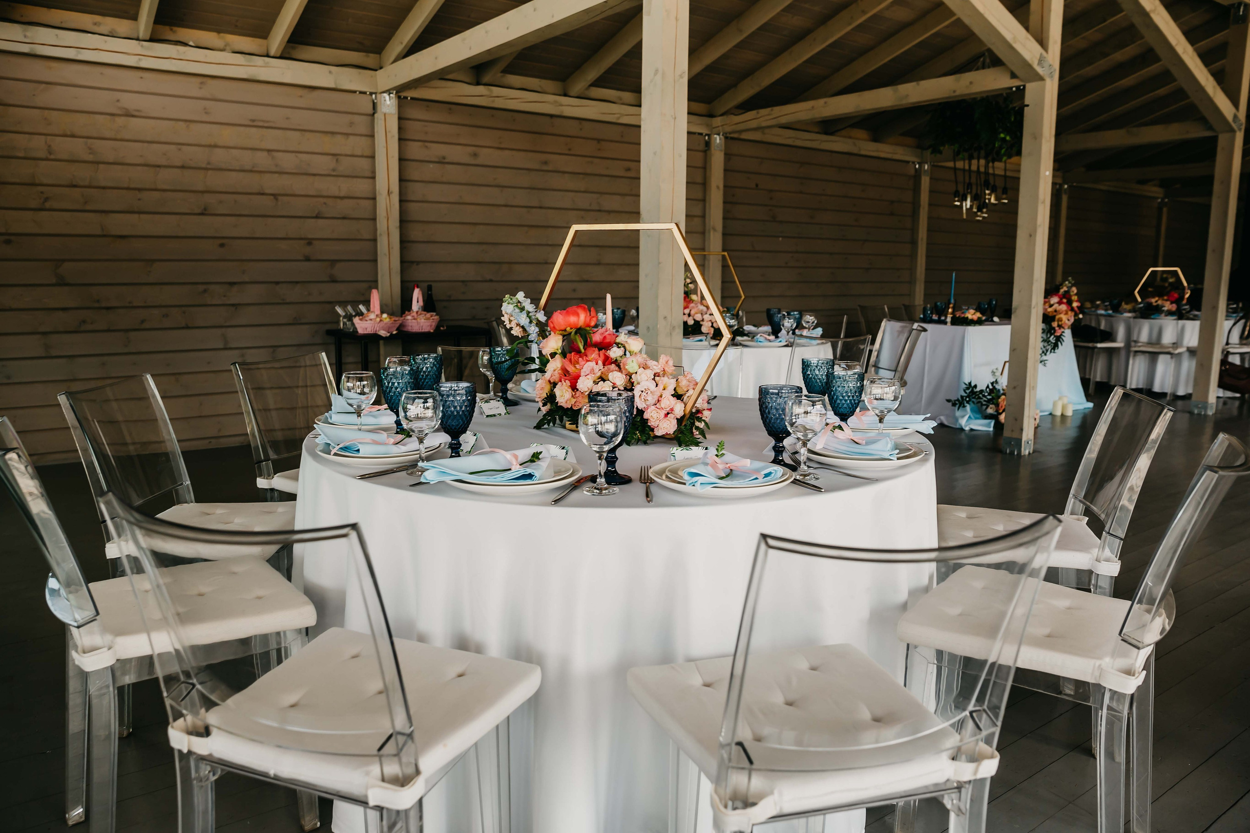 Свадьба в яхт-клубе "Родина". Kirillova Studio — мастерская декора и событий Юли Кирилловой