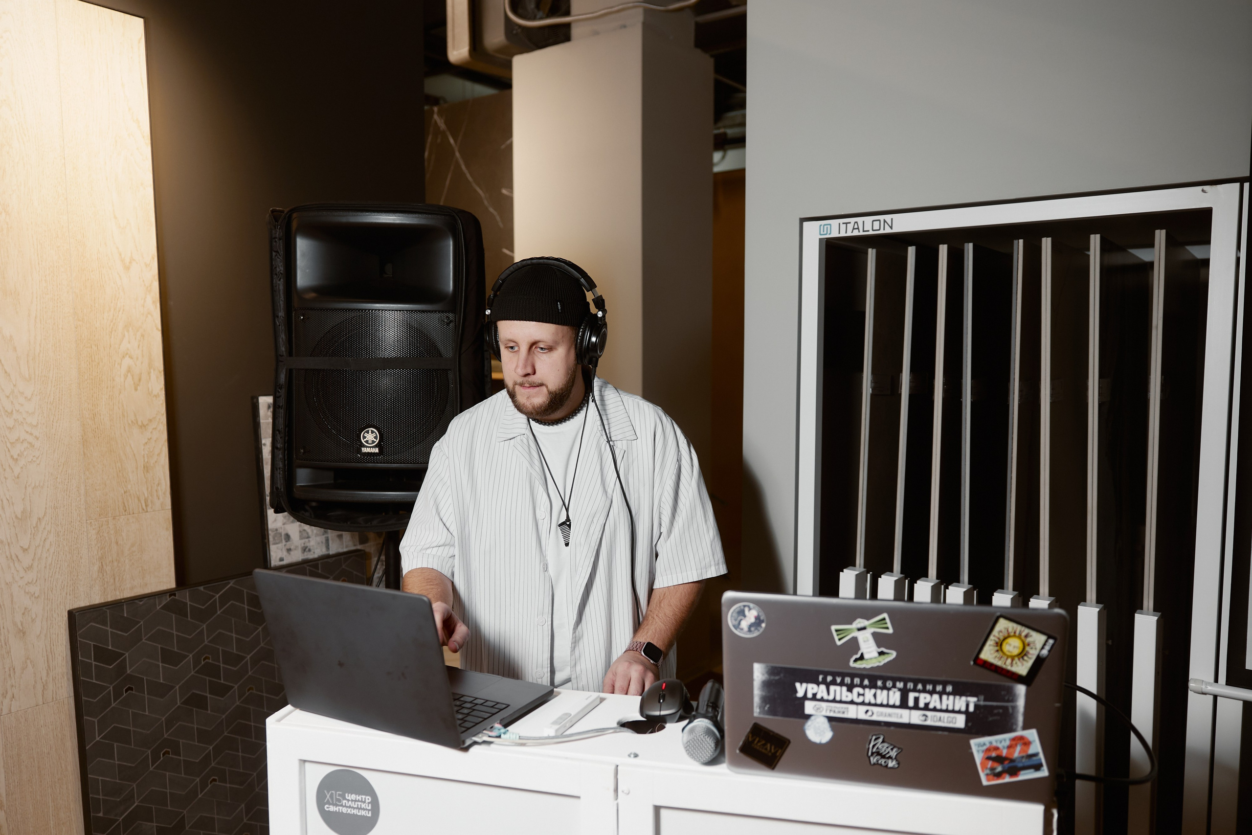 X15 Showroom. ФОТОГРАФ НА МЕРОПРИЯТИЕ ОТ СОЛЬ МЕДИА PRODUCTION