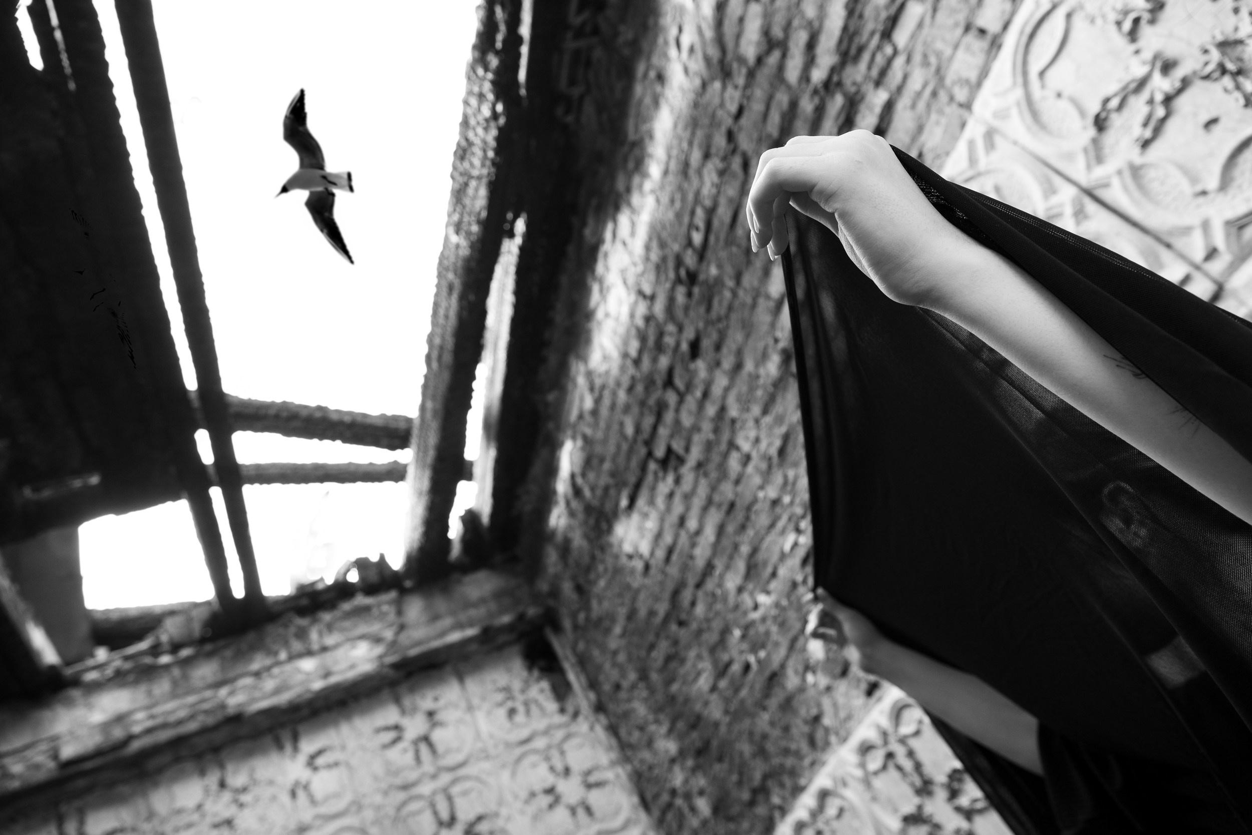 Алсу (съемка в заброшке). Екатерина Мишина творческий фотограф в Самаре
