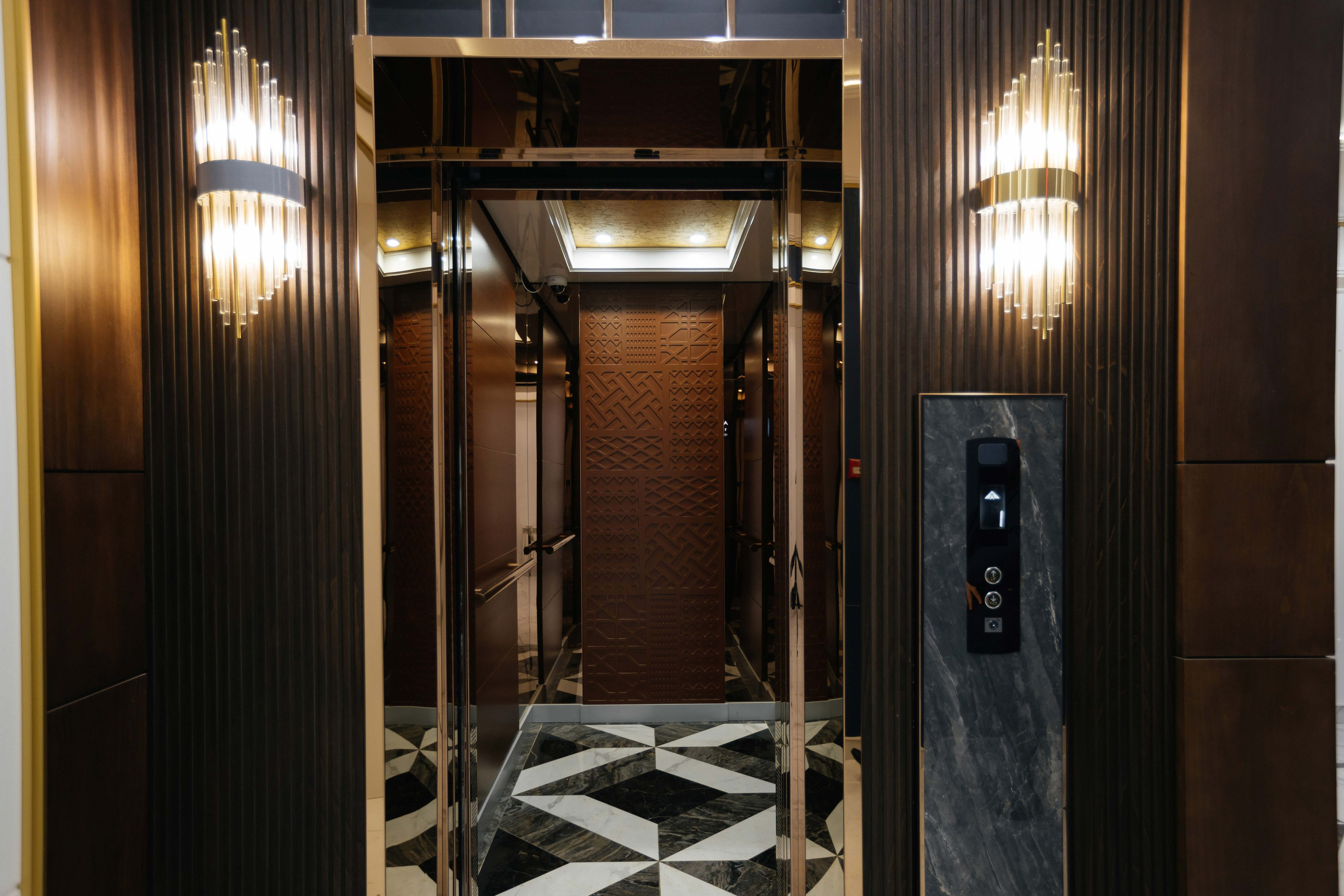 Проект 4. Lift Master. Дата: март 2023. Профессиональный фотограф в городе Астана/Алматы Даурен Сембаев